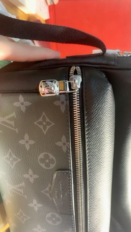 Shebag Louis Vuitton M30233 OUTDOOR bag full review (2024 Sep updated)-Paras laatu väärennetty Louis Vuitton laukku verkkokauppa, replika suunnittelija laukku ru