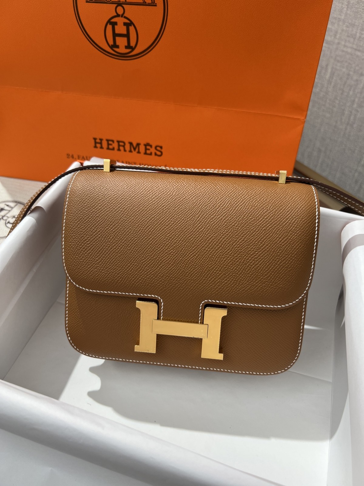 Shebag VS Authentic! Hermes Constance 19 in golden brown (2024 Sep updated)-Legjobb minőségű hamis Louis Vuitton táska online áruház, replika designer táska ru