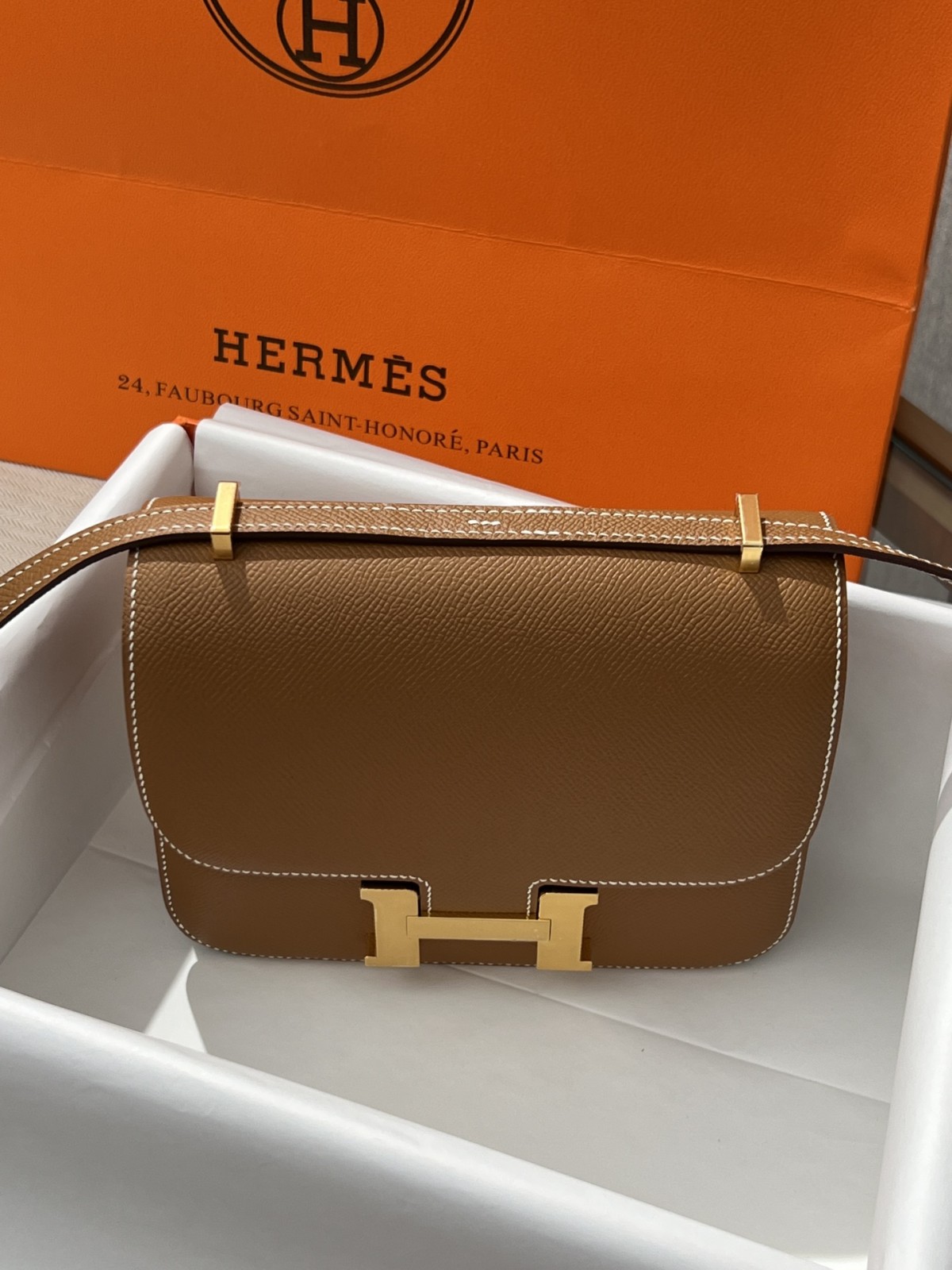 Shebag VS Authentic! Hermes Constance 19 in golden brown (2024 Sep updated)-အရည်အသွေးအကောင်းဆုံးအတု Louis Vuitton Bag အွန်လိုင်းစတိုး၊ ပုံစံတူဒီဇိုင်နာအိတ် ru