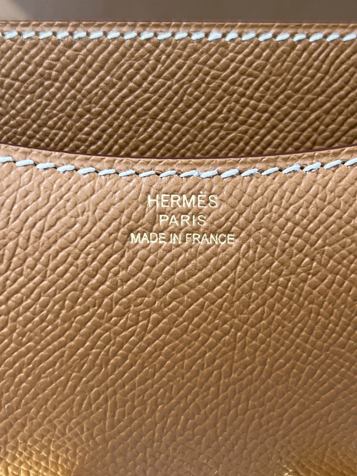 Shebag VS Authentic! Hermes Constance 19 in golden brown (2024 Sep updated)-အရည်အသွေးအကောင်းဆုံးအတု Louis Vuitton Bag အွန်လိုင်းစတိုး၊ ပုံစံတူဒီဇိုင်နာအိတ် ru