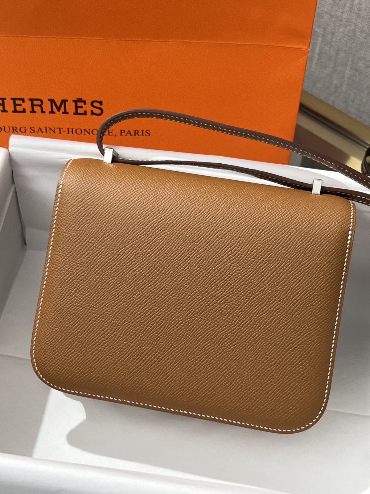 Shebag VS Authentic! Hermes Constance 19 in golden brown (2024 Sep updated)-Dyqani në internet i çantave të rreme Louis Vuitton me cilësi më të mirë, çanta modeli kopje ru