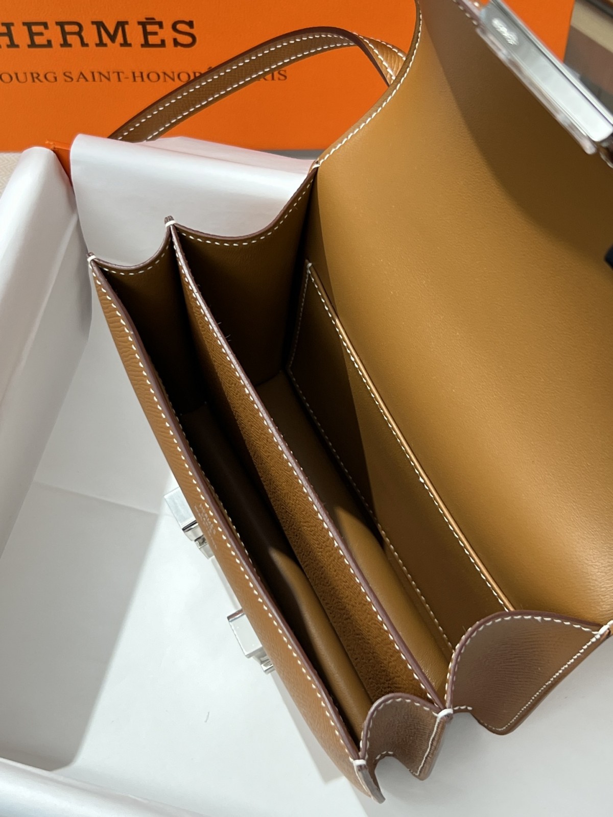 Shebag VS Authentic! Hermes Constance 19 in golden brown (2024 Sep updated)-Интернет-магазин поддельной сумки Louis Vuitton лучшего качества, копия дизайнерской сумки ru