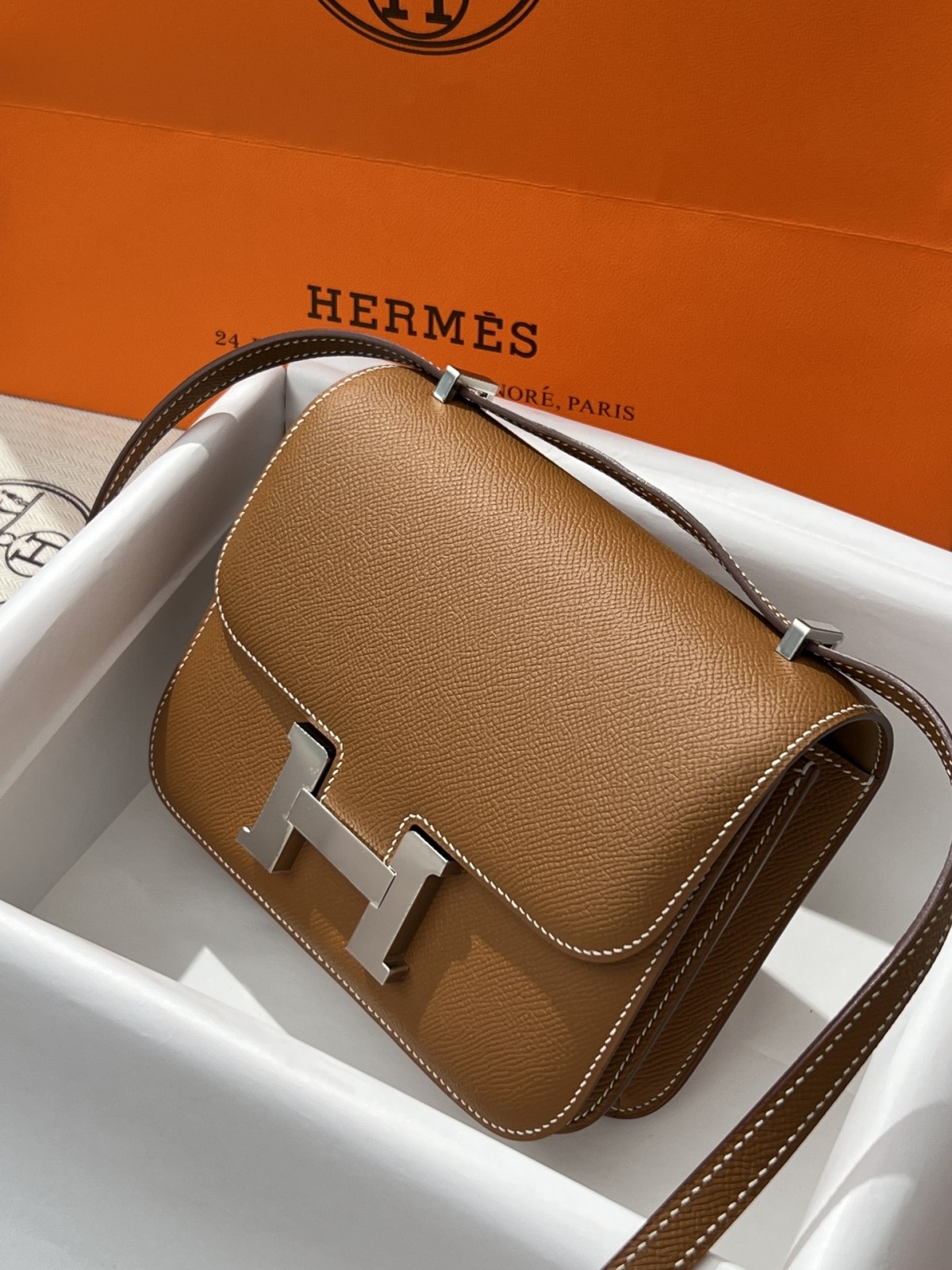 Shebag VS Authentic! Hermes Constance 19 in golden brown (2024 Sep updated)-Negozio in linea della borsa falsa di Louis Vuitton di migliore qualità, borsa del progettista della replica ru