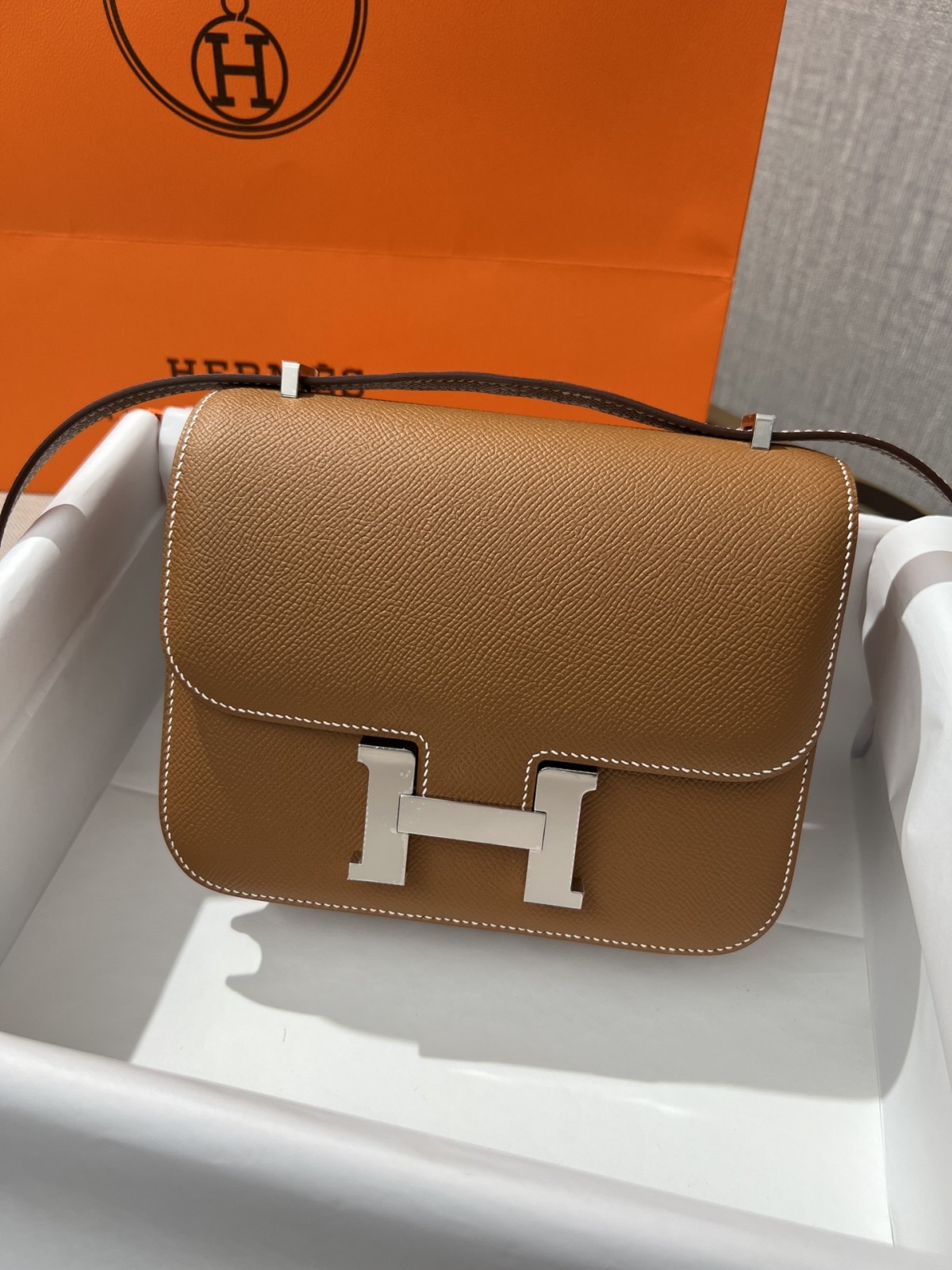 Shebag VS Authentic! Hermes Constance 19 in golden brown (2024 Sep updated)-Best Quality Fake Louis Vuitton Bag Nettbutikk, Replica designer bag ru