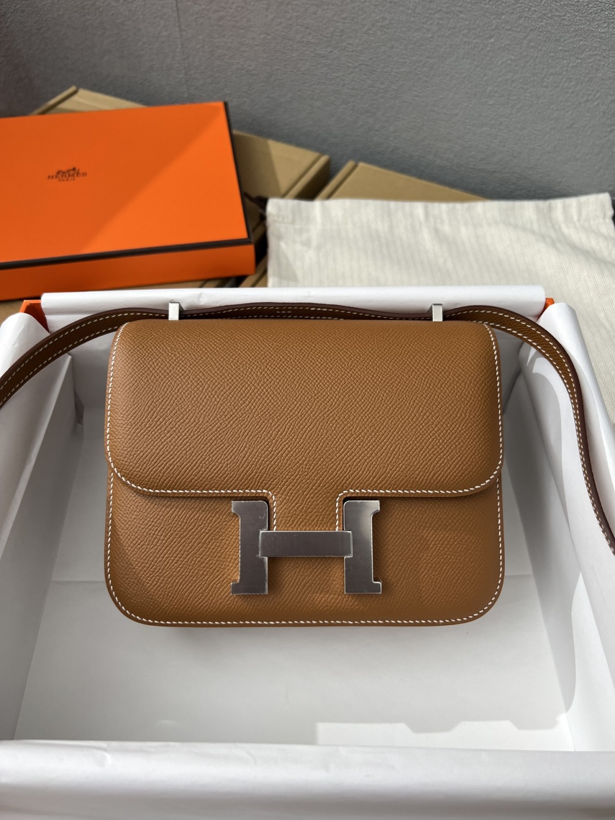 Shebag VS Authentic! Hermes Constance 19 in golden brown (2024 Sep updated)-Meilleure qualité de faux sac Louis Vuitton en ligne, réplique de sac de créateur ru