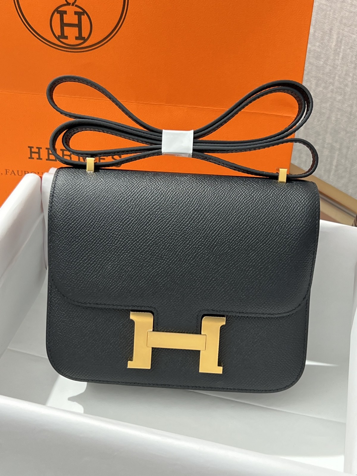 Shebag Hermes Constance 19 bag in black full review (2024 Oct updated)-Интернет-магазин поддельной сумки Louis Vuitton лучшего качества, копия дизайнерской сумки ru