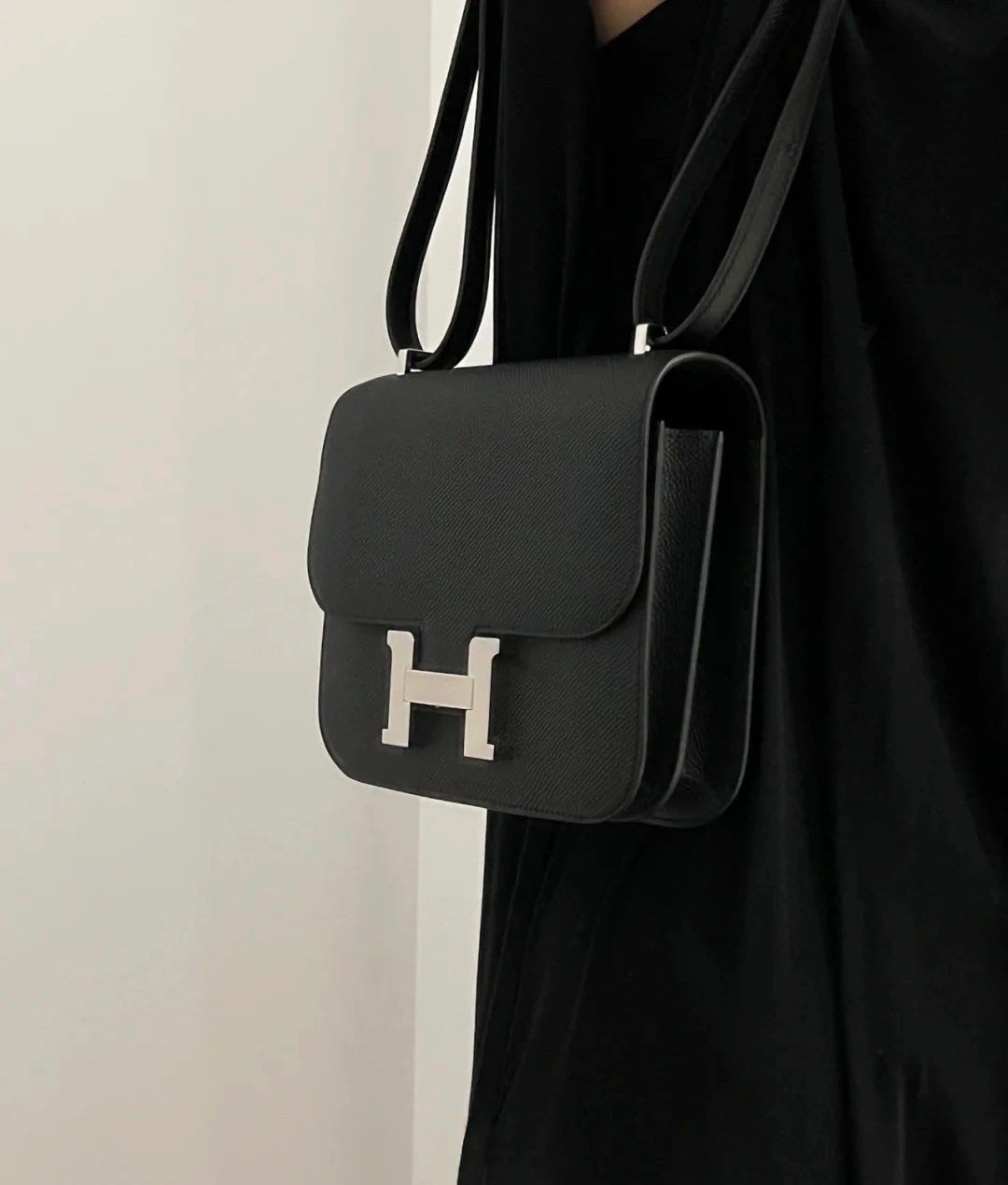 Shebag Hermes Constance 19 bag in black full review (2024 Oct updated)-Legjobb minőségű hamis Louis Vuitton táska online áruház, replika designer táska ru