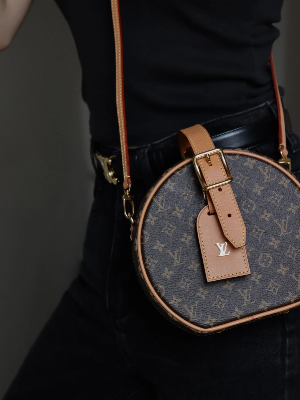 Shebag Louis Vuitton M43514 PETITE BOITE CHAPEAU full review (2024 Oct updated)-最高品質の偽のルイヴィトンバッグオンラインストア、レプリカデザイナーバッグru