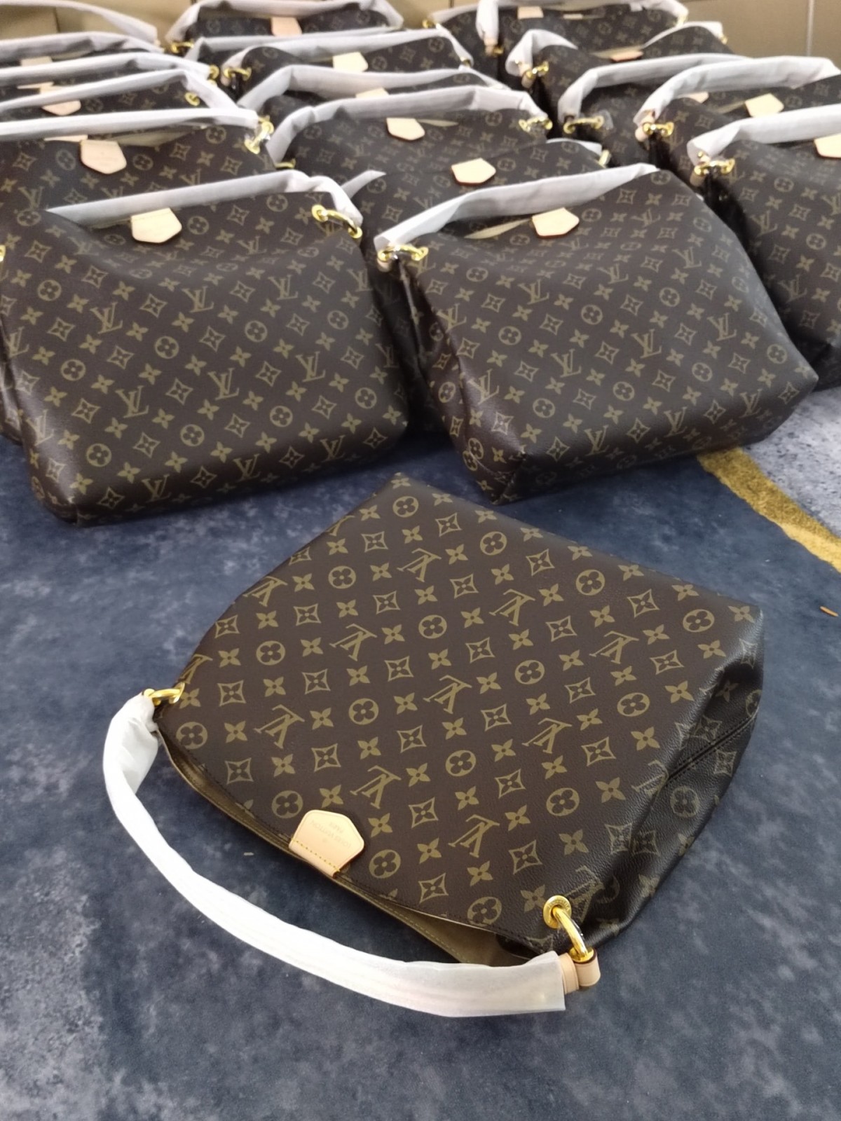 Shebag Louis Vuitton M43701 GRACEFUL small Bag full review （2024 NOV updated）-Best Quality Fake Louis Vuitton Bag Online Store, Replica designer bag ru