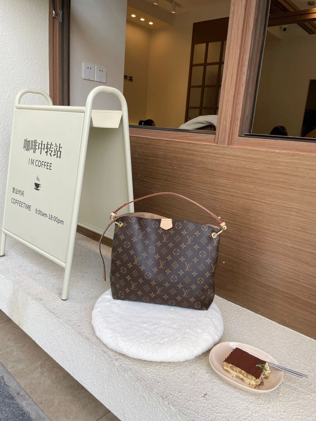 Shebag Louis Vuitton M43701 GRACEFUL small Bag full review （2024 NOV updated）-Best Quality Fake Louis Vuitton Bag Online Store, Replica designer bag ru