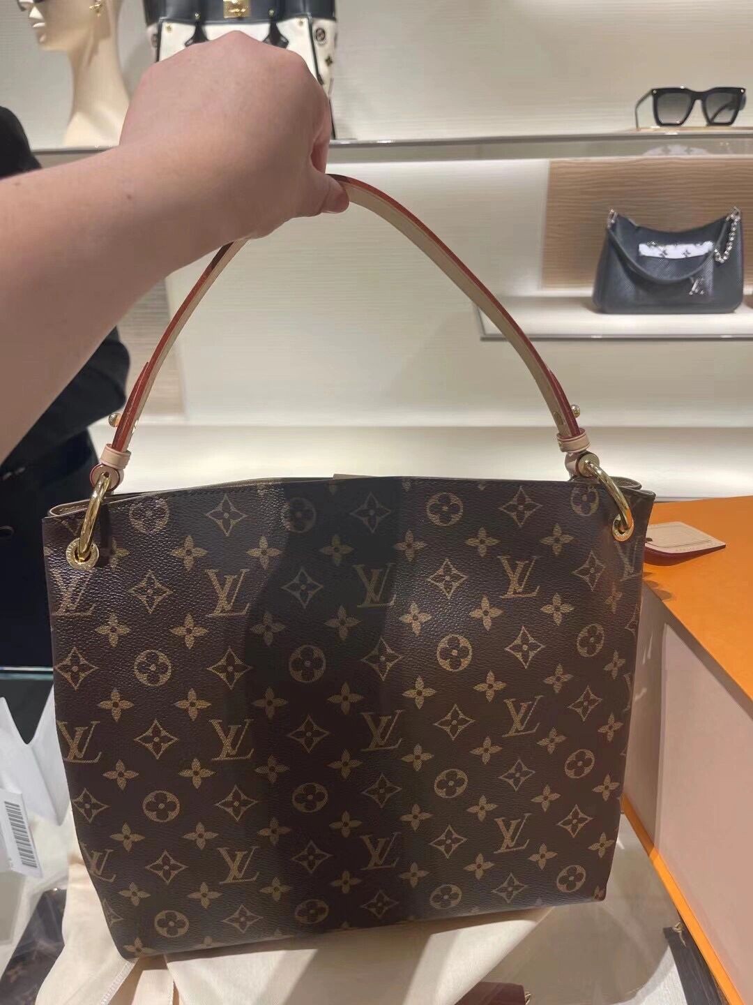 Shebag Louis Vuitton M43701 GRACEFUL small Bag full review （2024 NOV updated）-Best Quality Fake Louis Vuitton Bag Online Store, Replica designer bag ru