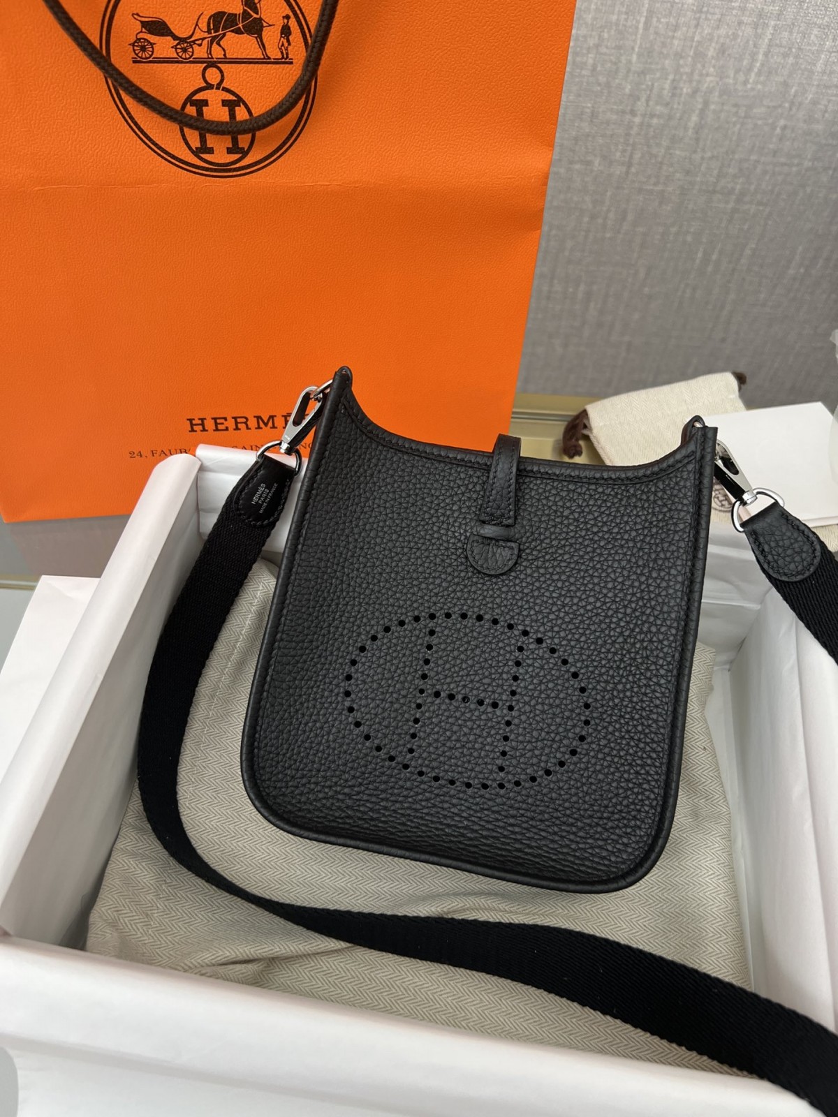 Shebag full hand made Hermes evelyn 16 Black togo silver hardware review (2024 Nov updated)-Best Quality Fake designer Bag Review, Replica designer bag ru