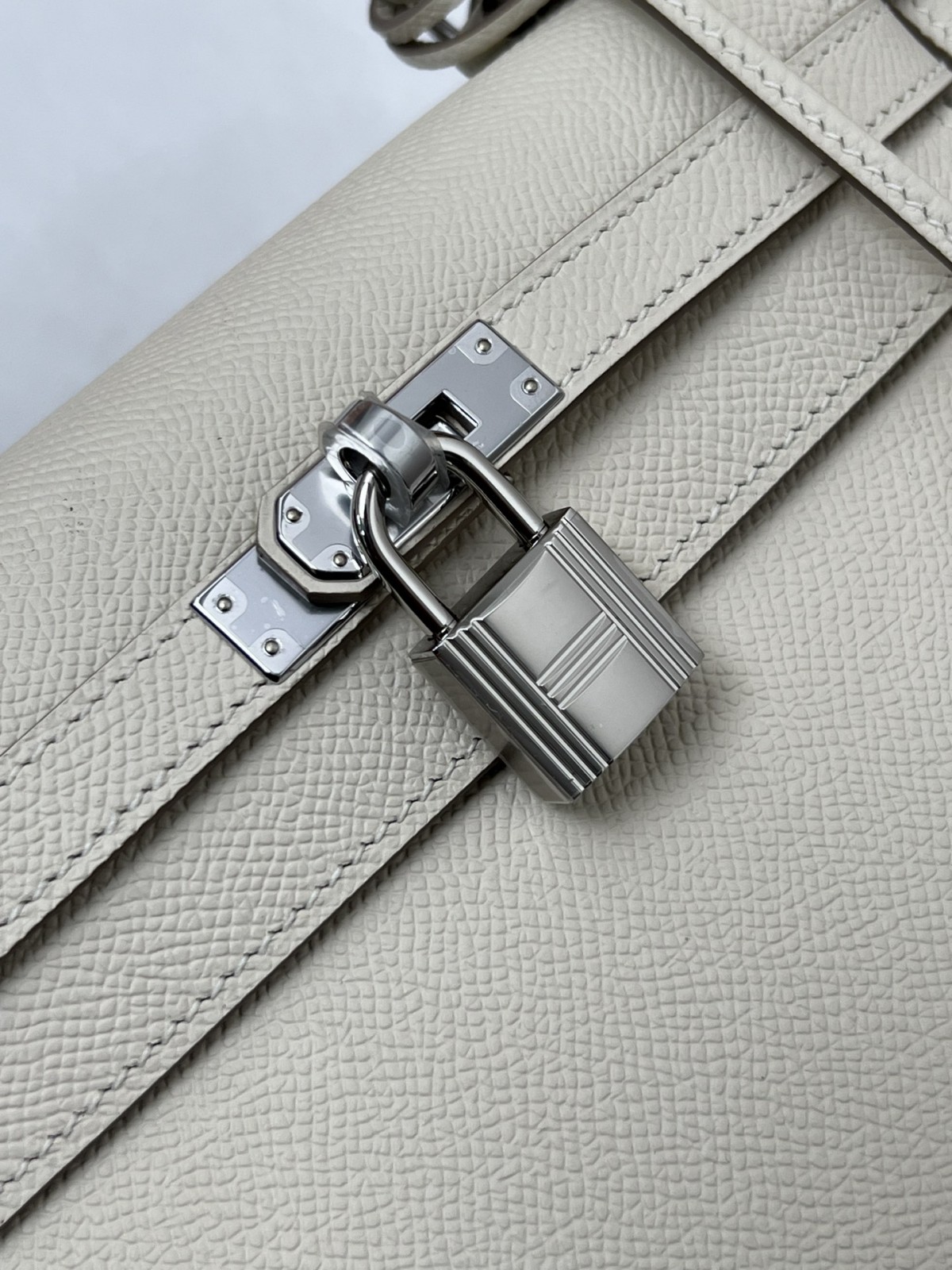 Shebag full handmade Hermes Kelly 25 in white Epsom leather full review （2024 Dec updated）-Best Quality Fake Louis Vuitton Bag Online Store, Replica designer bag ru