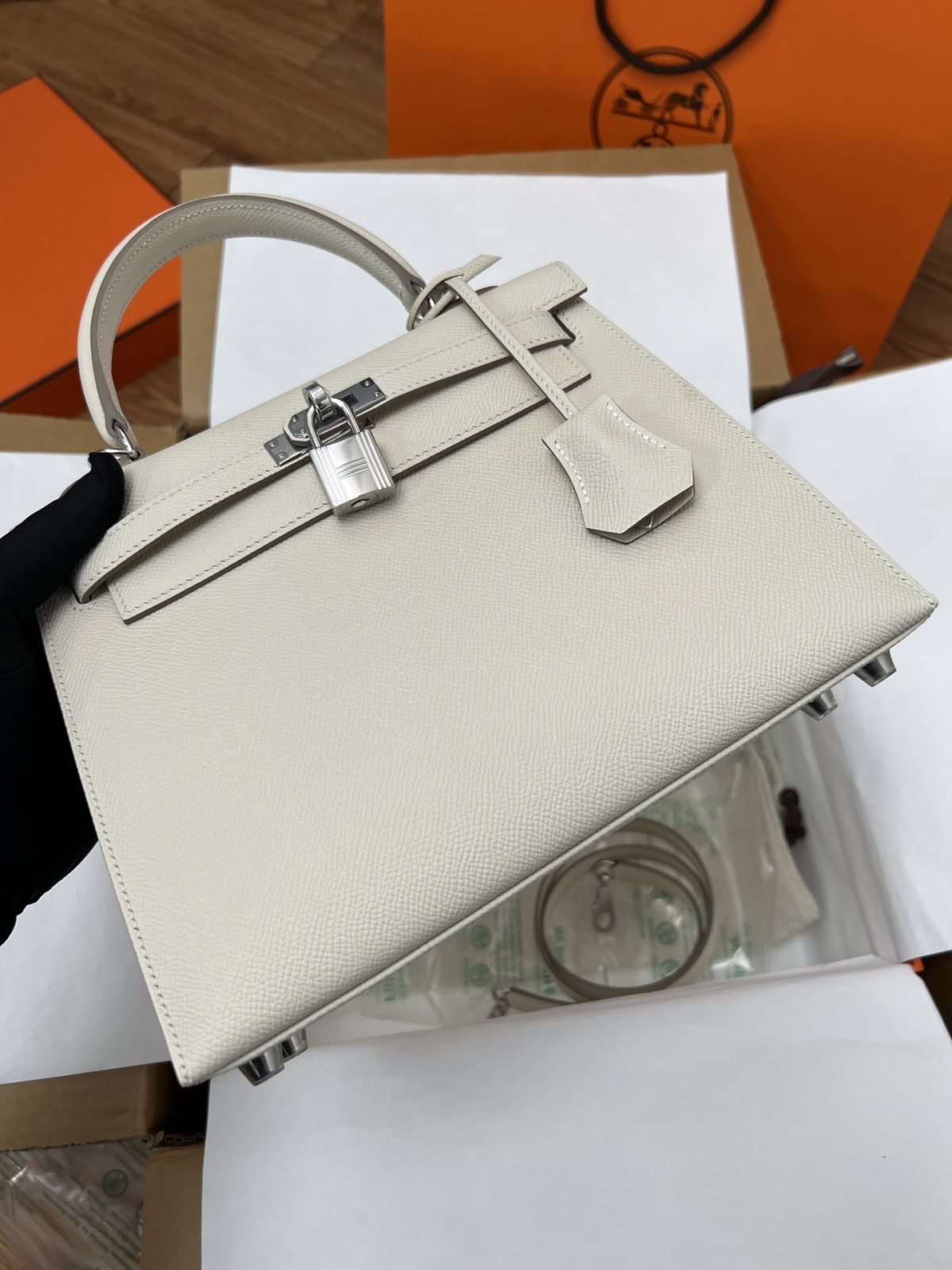 Shebag full handmade Hermes Kelly 25 in white Epsom leather full review （2024 Dec updated）-Best Quality Fake Louis Vuitton Bag Online Store, Replica designer bag ru