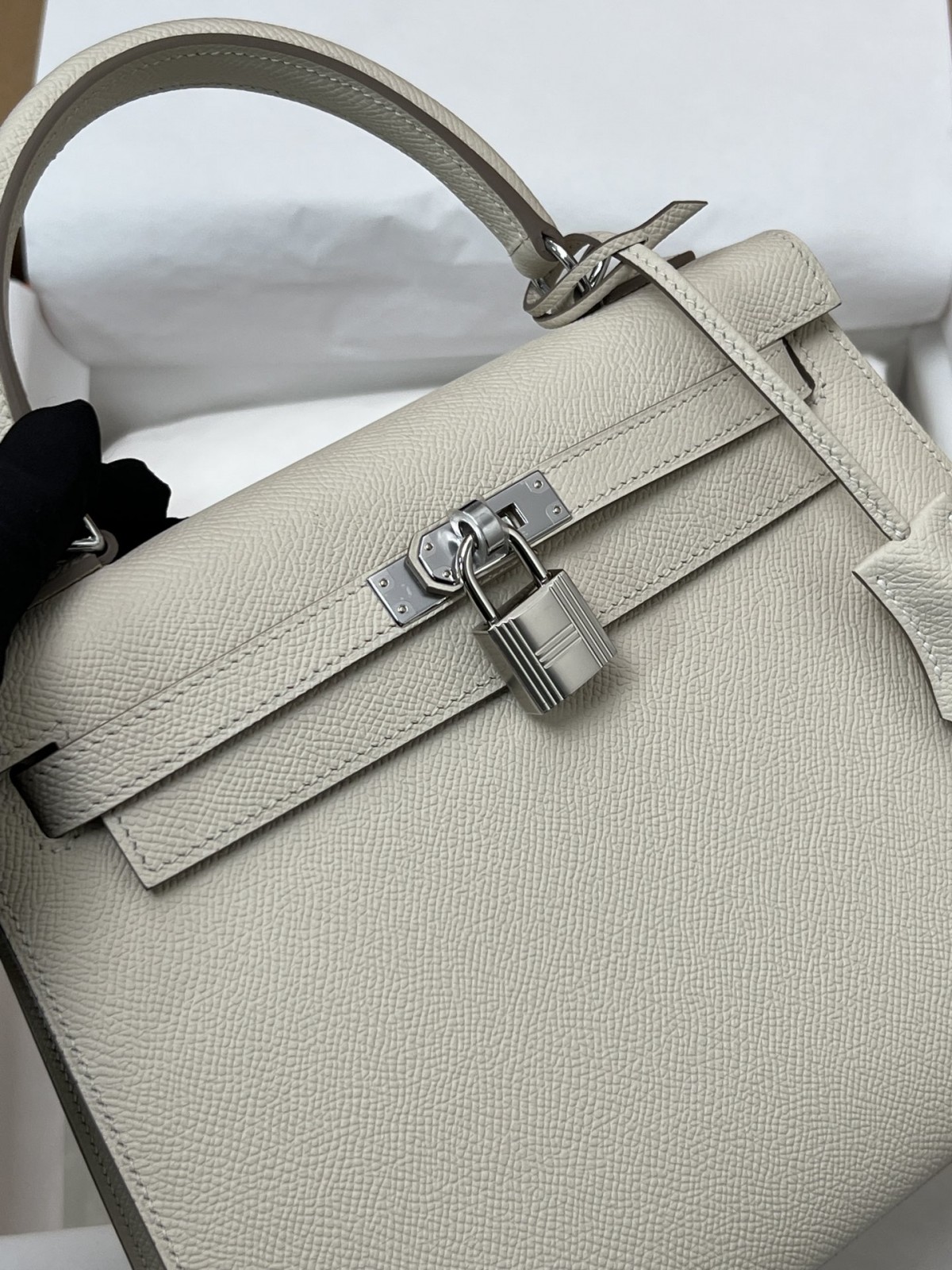 Shebag full handmade Hermes Kelly 25 in white Epsom leather full review （2024 Dec updated）-Best Quality Fake Louis Vuitton Bag Online Store, Replica designer bag ru