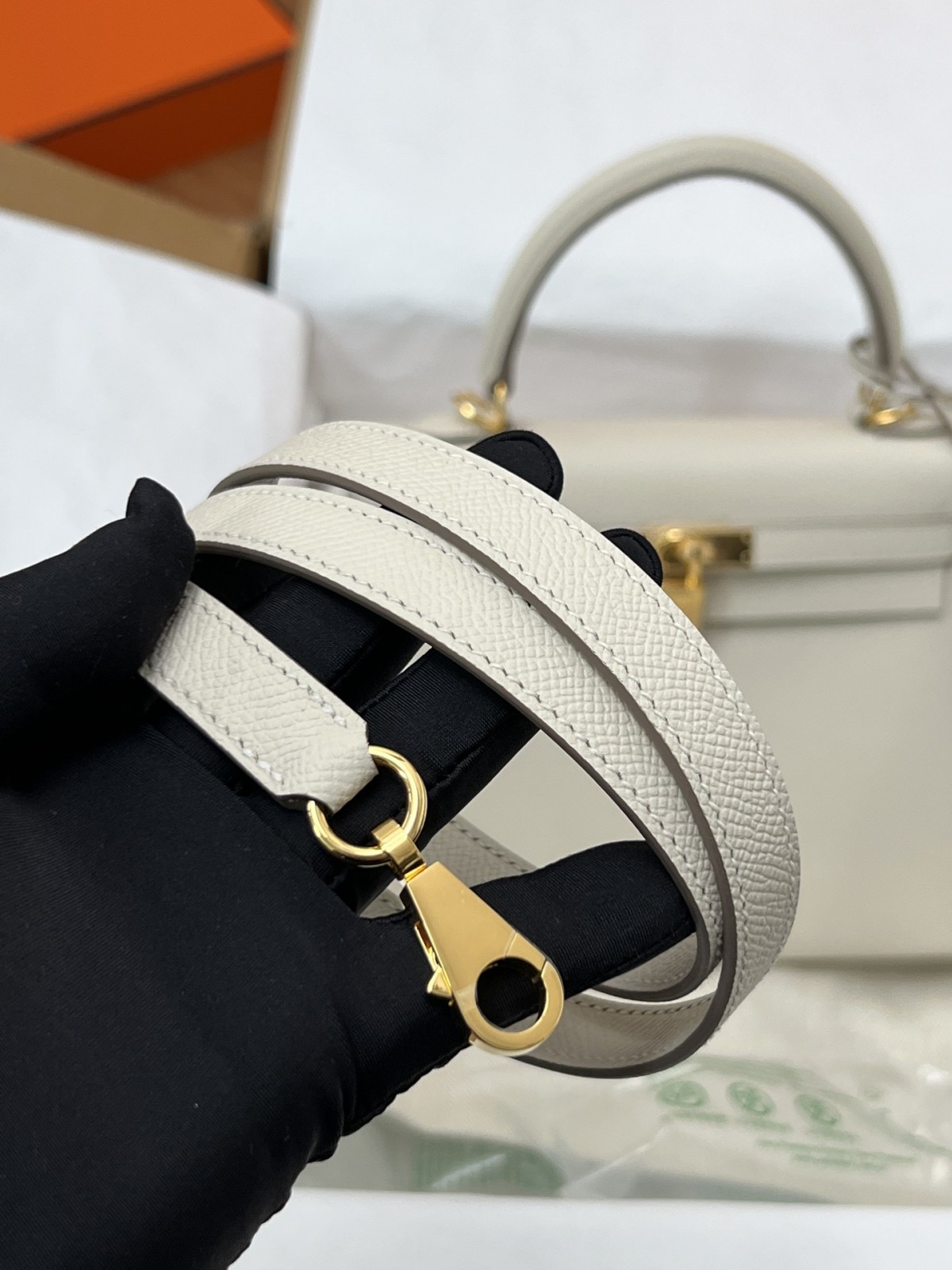 Shebag 15% off！And Hermes Kelly 25 snow white bag in gold hardware fully hand made review (2024 Dec updated)-Best Quality Fake Louis Vuitton сумка онлайн дүкөнү, Replica дизайнер сумка ru