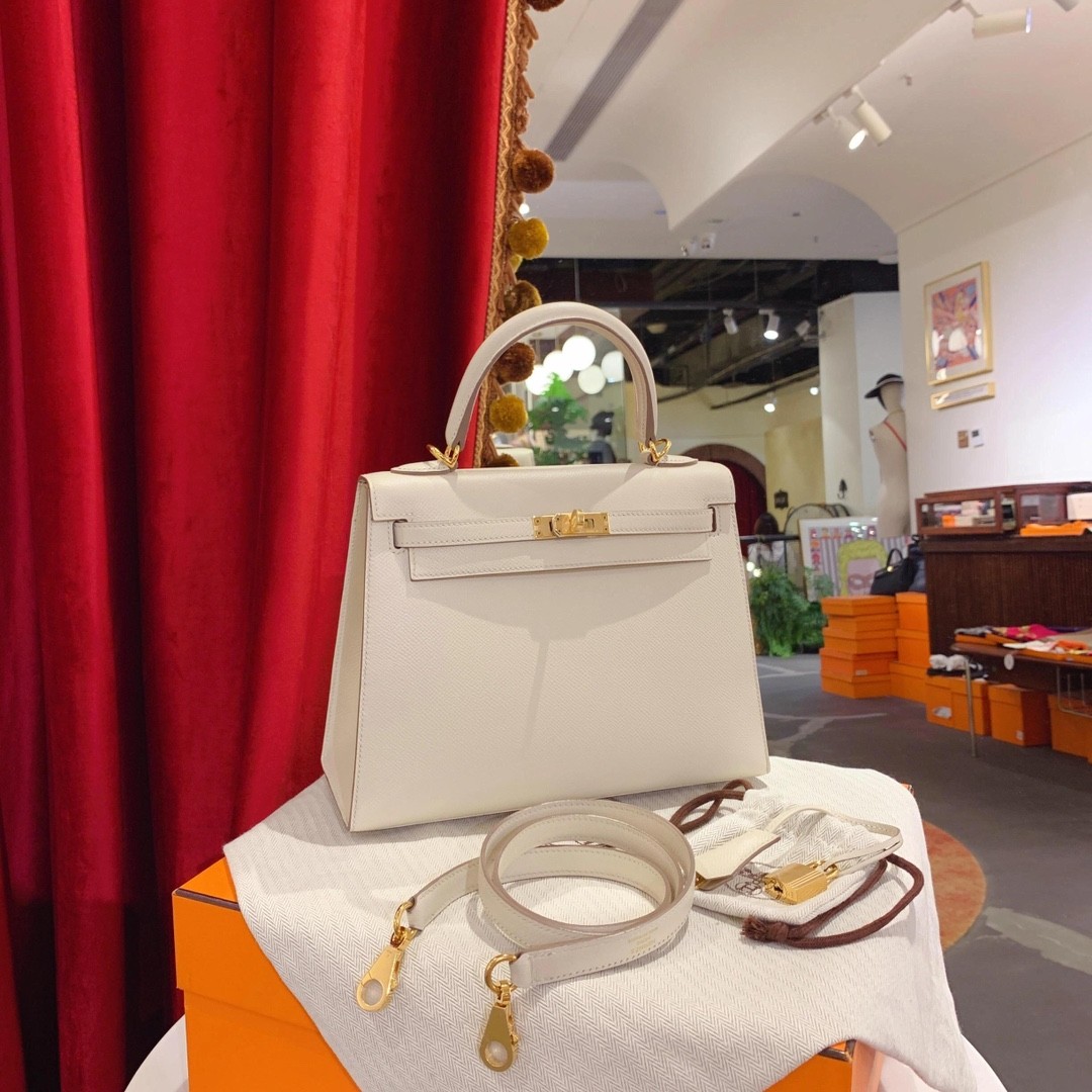 Shebag 15% off！And Hermes Kelly 25 snow white bag in gold hardware fully hand made review (2024 Dec updated)-Best Quality Fake Louis Vuitton сумка онлайн дүкөнү, Replica дизайнер сумка ru