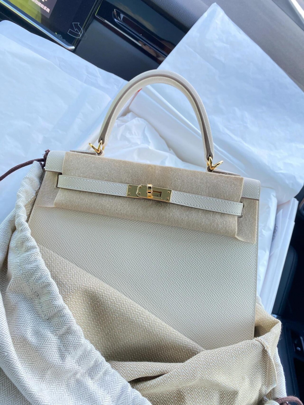 Shebag 15% off！And Hermes Kelly 25 snow white bag in gold hardware fully hand made review (2024 Dec updated)-Best Quality Fake Louis Vuitton сумка онлайн дүкөнү, Replica дизайнер сумка ru