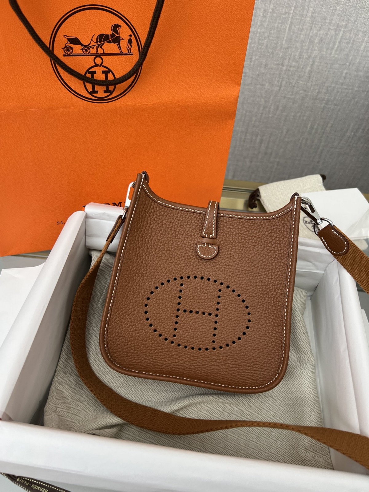 Shebag 15% off！And Shebag fully handmade Hermes Evelyn 16 bag in brown review （2024 Dec updated）-Best Quality Fake Louis Vuitton Bag Online Store, Replica designer bag ru