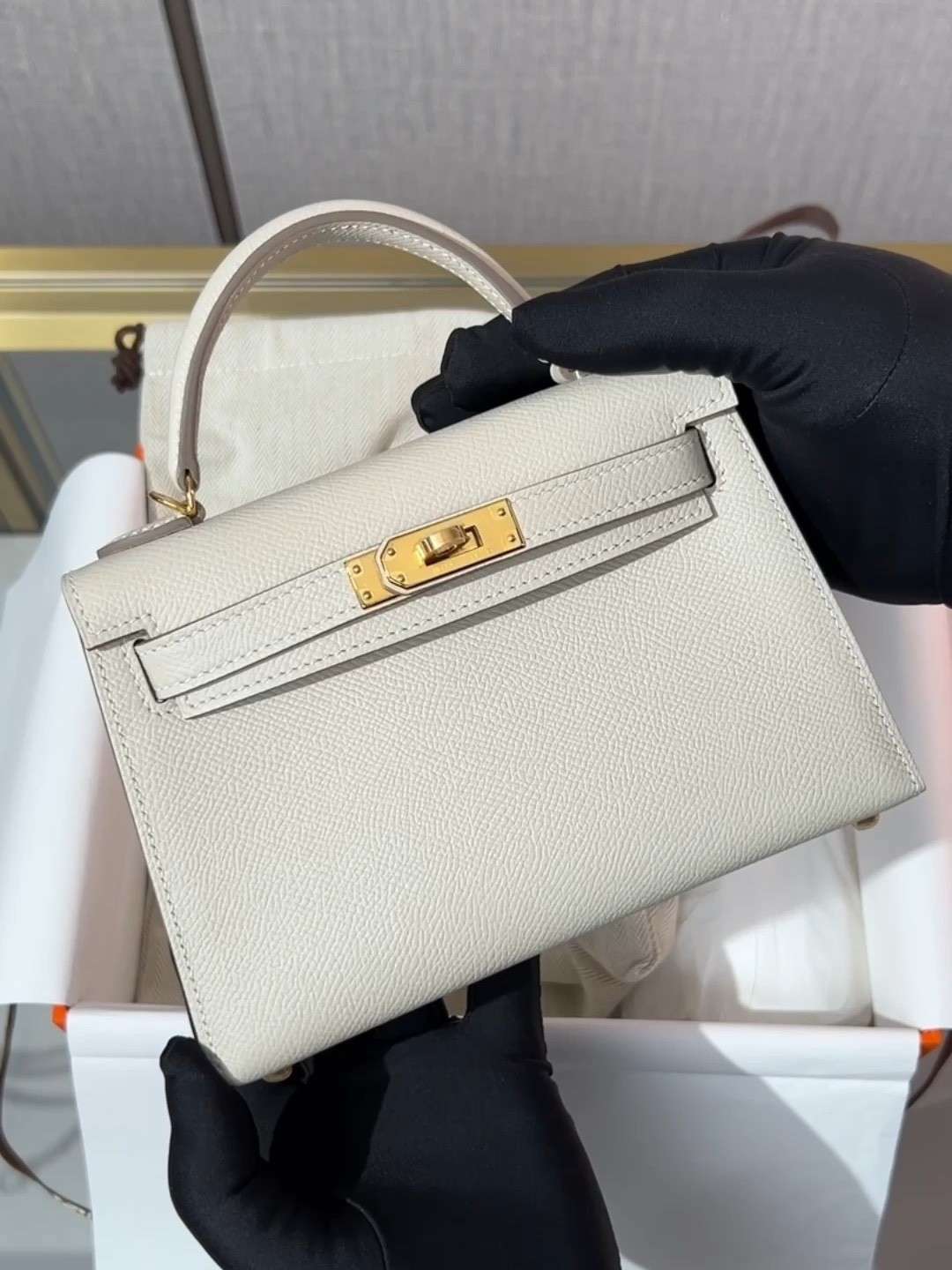 Shebag fully handmade Mini Kelly 2 bag in grey epsom leather gold hardware new batch photos (2024 Dec updated)-Best Quality Fake Louis Vuitton Bag Online Store, Replica designer bag ru