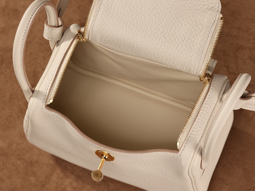 Shebag Lindy 19 bag snow white gold in togo leather review (2024 Dec updated)-Best Quality Fake Louis Vuitton Bag Online Store, Replica designer bag ru