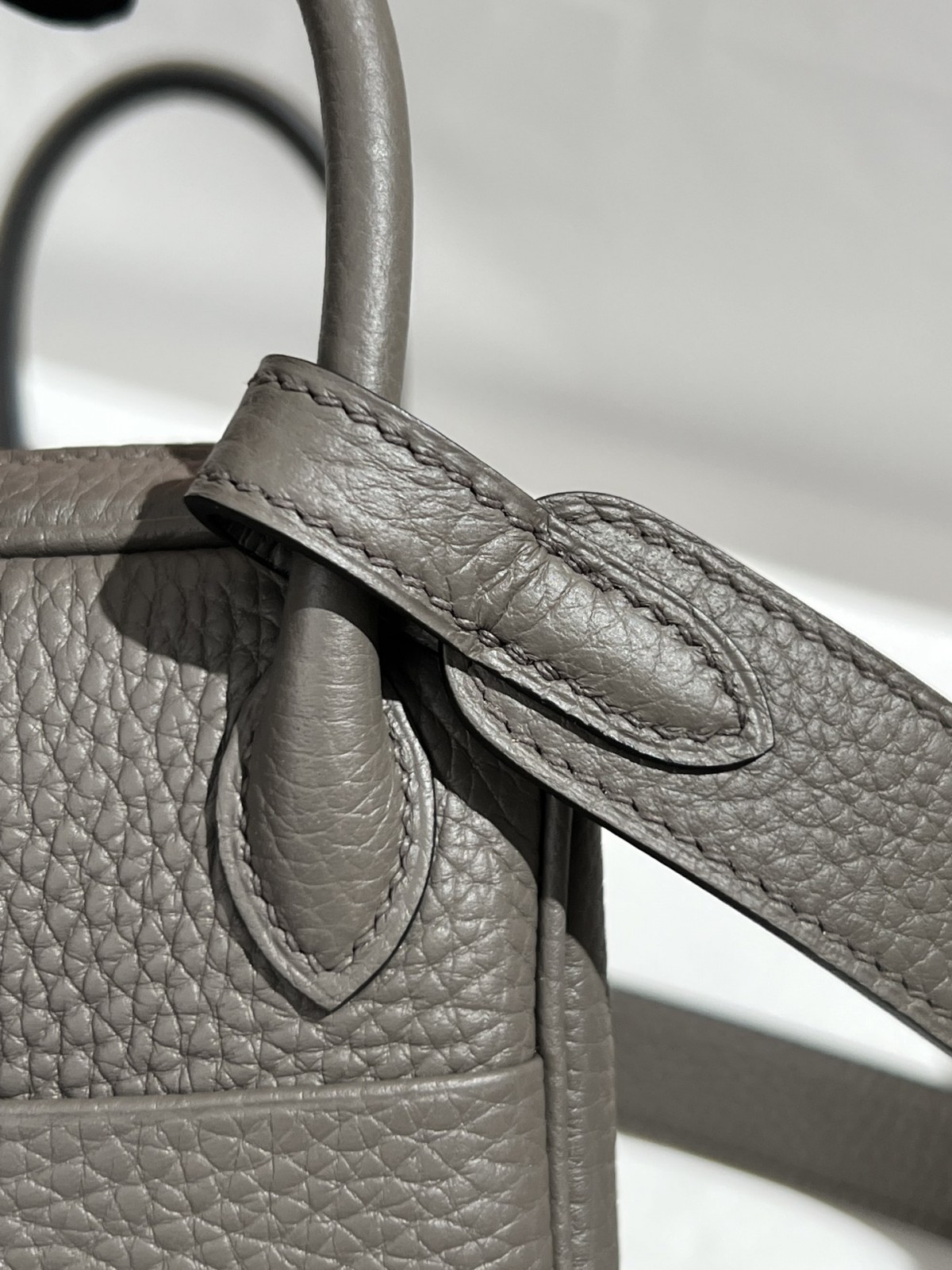 Shebag fully handmade Hermes Lindy 19 bag in grey review(2024 Dec updated)-Best Quality Fake Louis Vuitton Bag Online Store, Replica designer bag ru