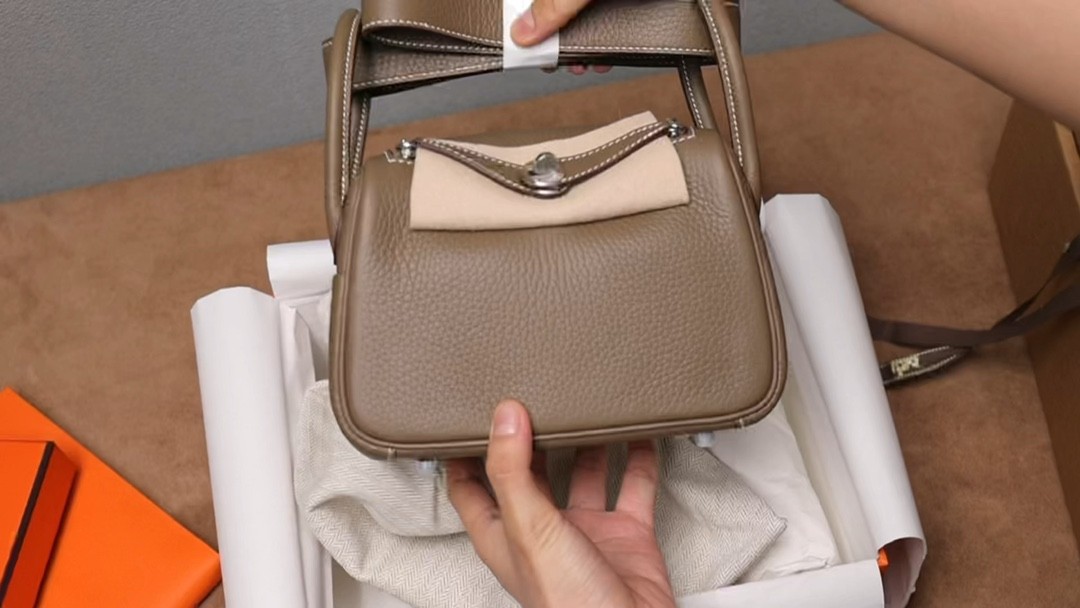 Shebag Hermes Mini Lindy 19 bag review grey with togo leather (2024 Dec updated)-Καλύτερης ποιότητας Fake Louis Vuitton Ηλεκτρονικό κατάστημα, Replica designer bag ru