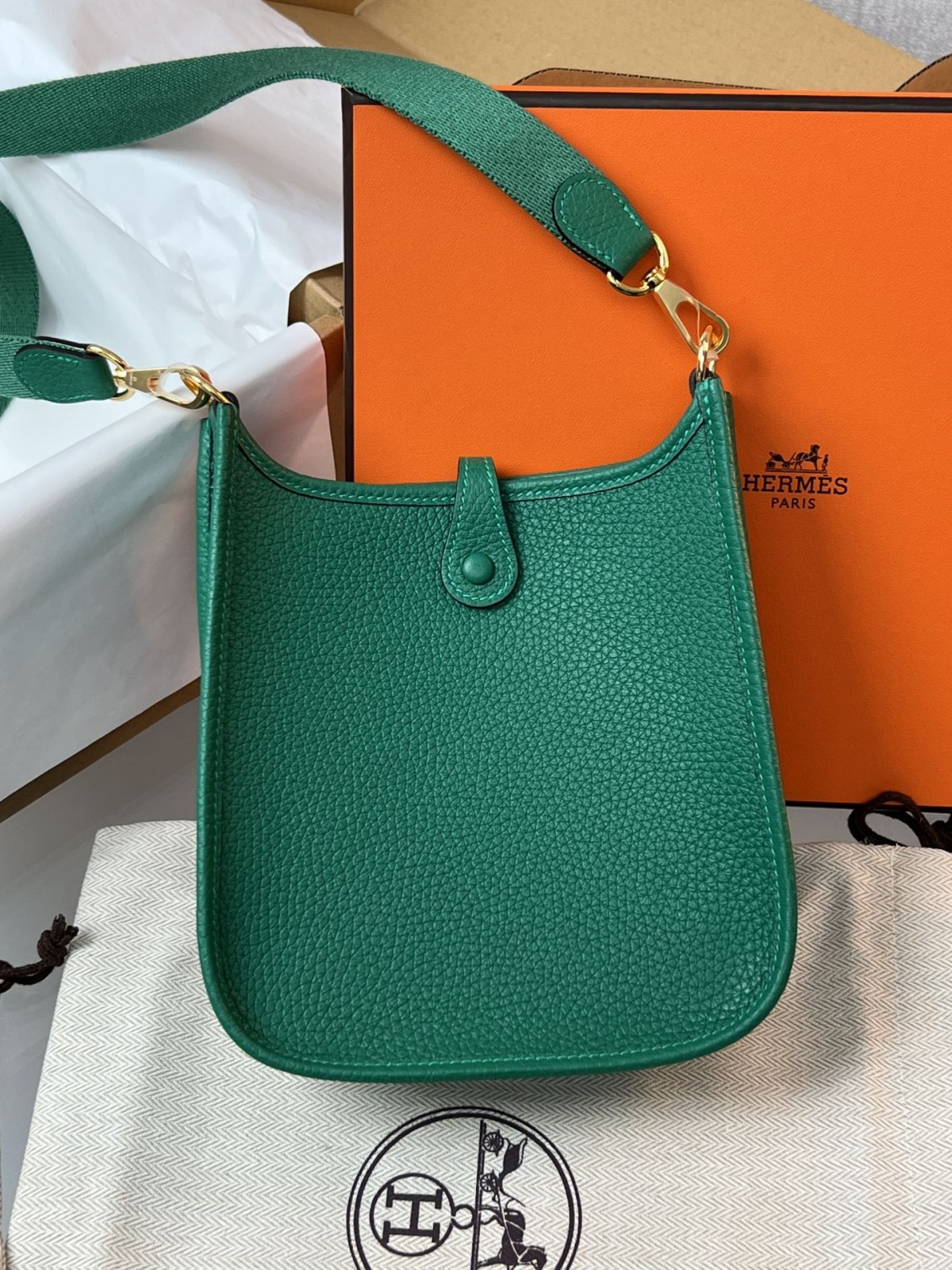 Shebag fully handmade Hermes Evelyne 16 bag in green togo reveiew(2024 Dec updated)-Toko Online Tas Louis Vuitton Palsu Kualitas Terbaik, Tas desainer replika ru