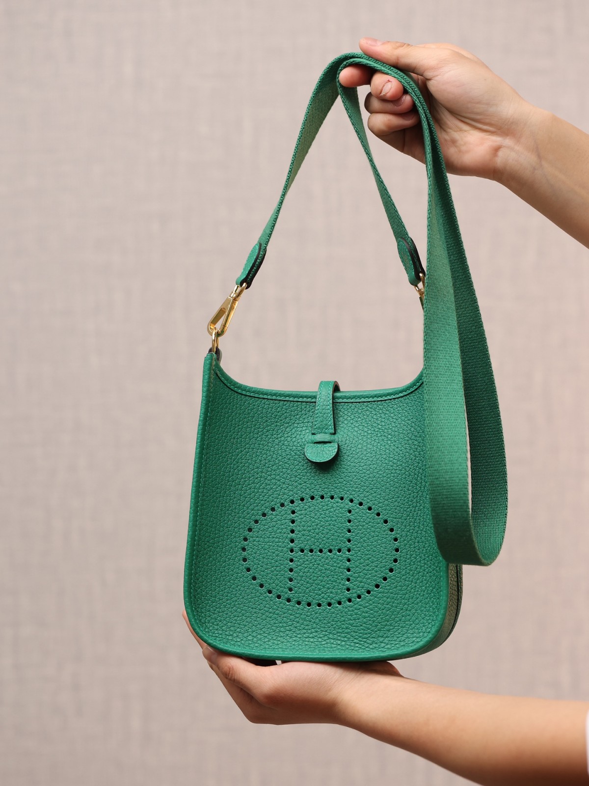 Shebag fully handmade Hermes Evelyne 16 bag in green togo reveiew(2024 Dec updated)-Toko Online Tas Louis Vuitton Palsu Kualitas Terbaik, Tas desainer replika ru