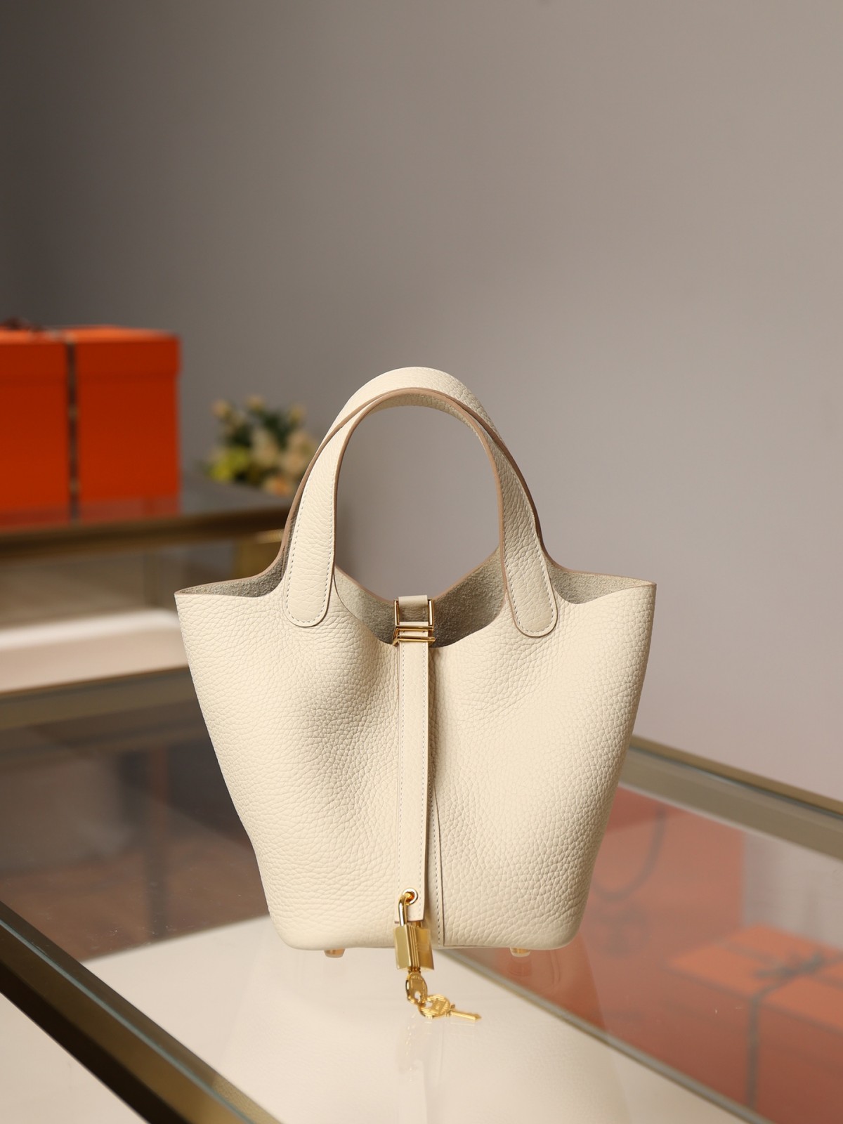 Shebag fully handmade Hermes Picotin 18 bag review snow white togo leather(2025 Jan updated)-Negozio in linea della borsa falsa di Louis Vuitton di migliore qualità, borsa del progettista della replica ru