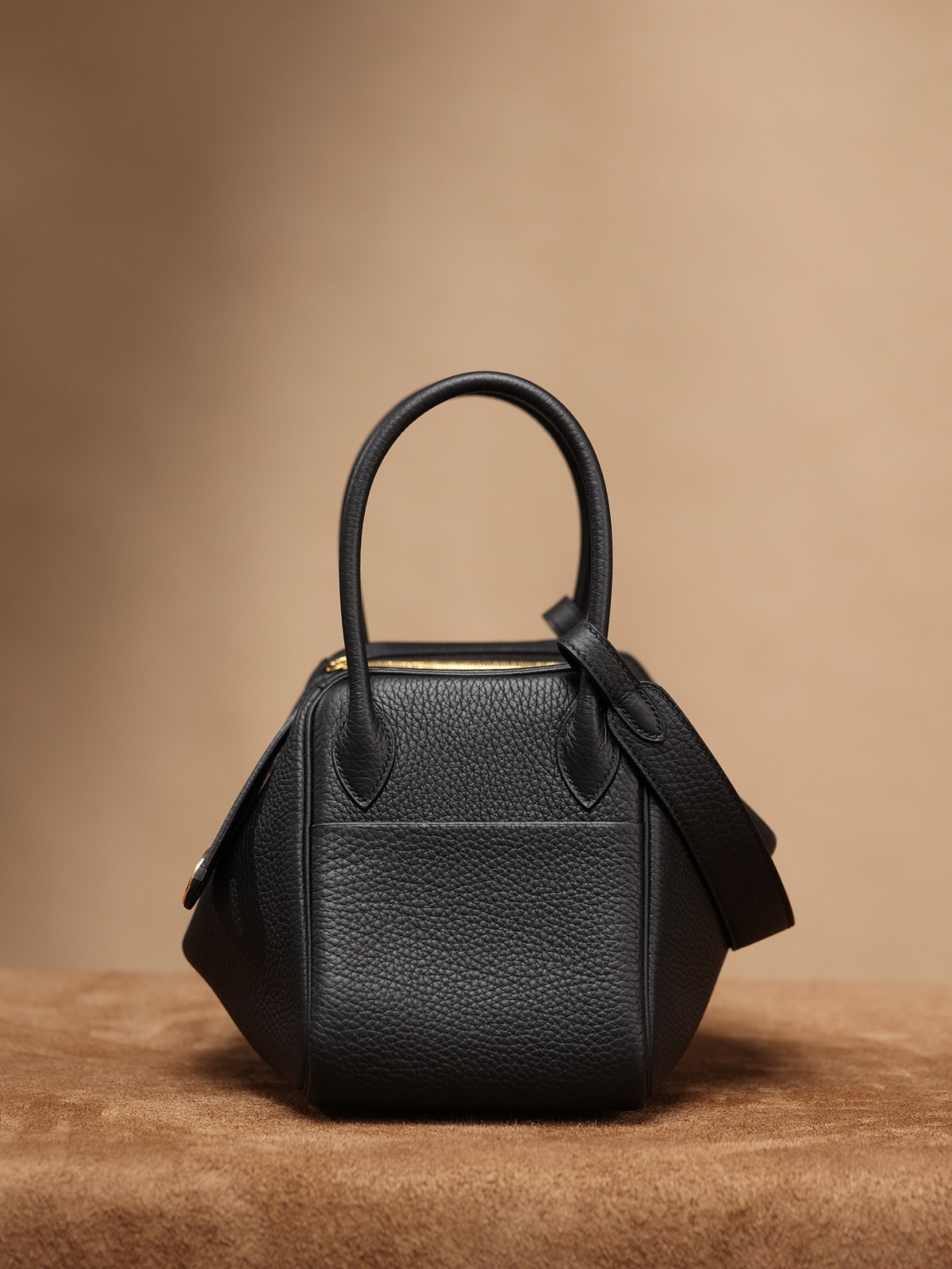 Shebag handmade Hermes Lindy 26 bag black togo review (2025 Jan updated)-최고의 품질 가짜 루이비통 가방 온라인 스토어, 복제 디자이너 가방 ru