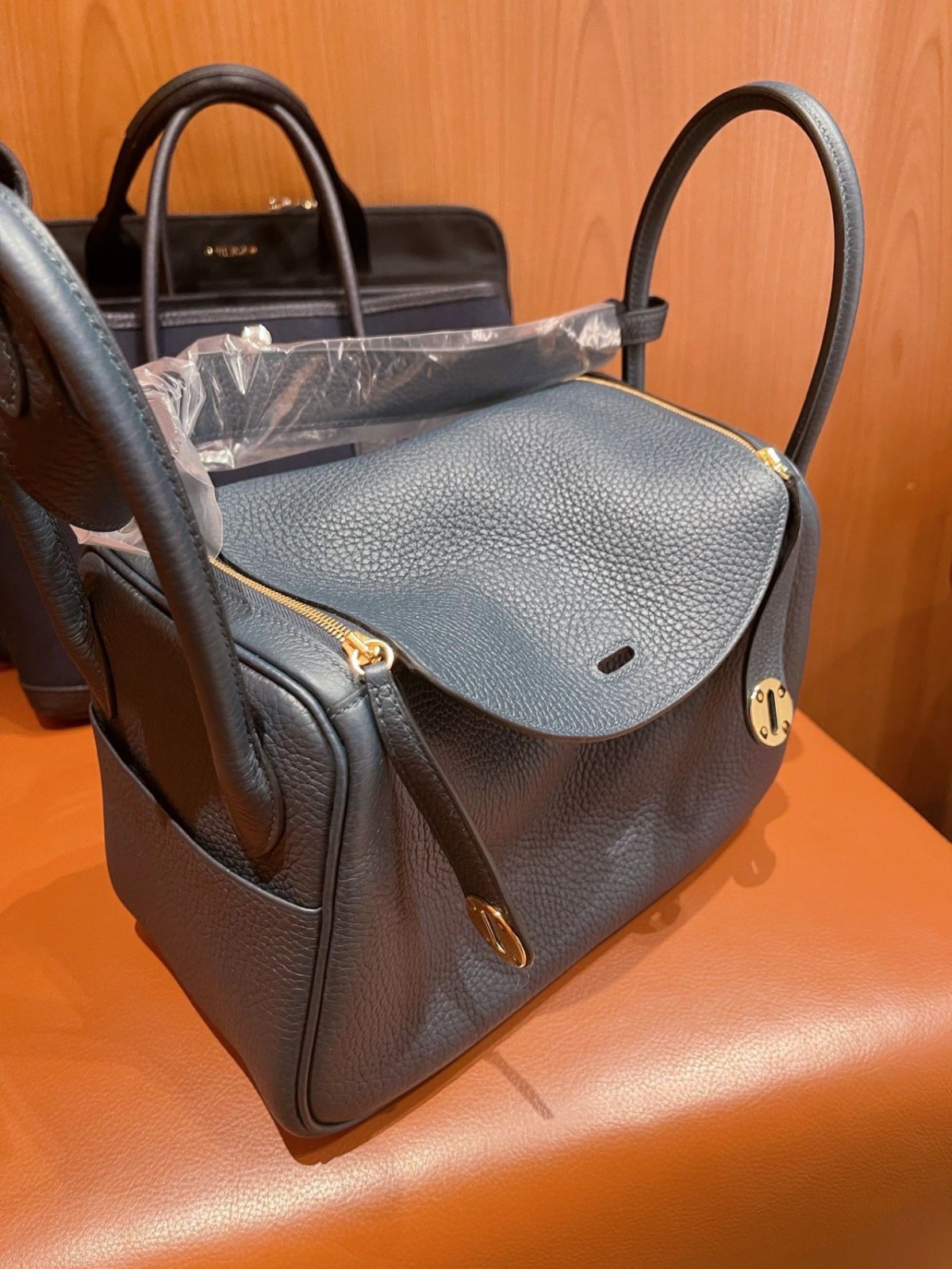 Shebag handmade Hermes Lindy 26 bag black togo review (2025 Jan updated)-최고의 품질 가짜 루이비통 가방 온라인 스토어, 복제 디자이너 가방 ru