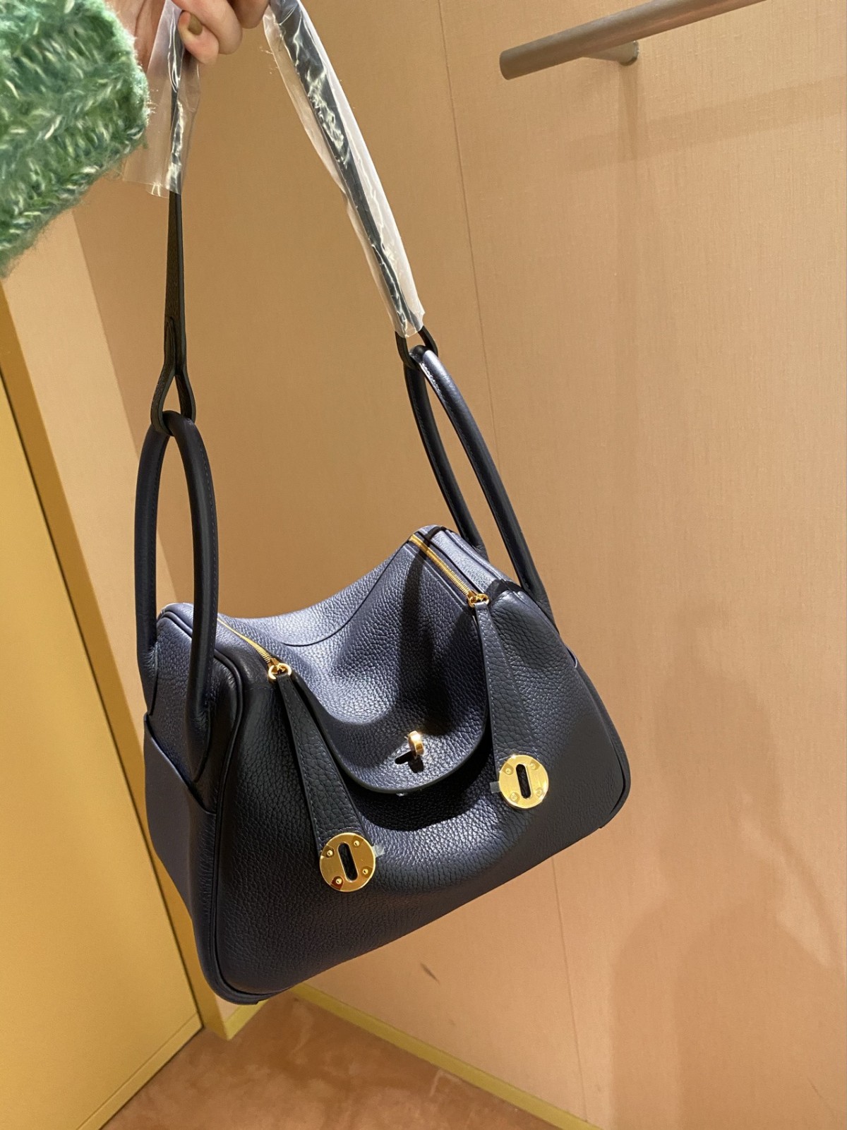 Shebag handmade Hermes Lindy 26 bag black togo review (2025 Jan updated)-Beste Kwaliteit Vals Louis Vuitton Sak Aanlyn Winkel, Replika ontwerper sak ru