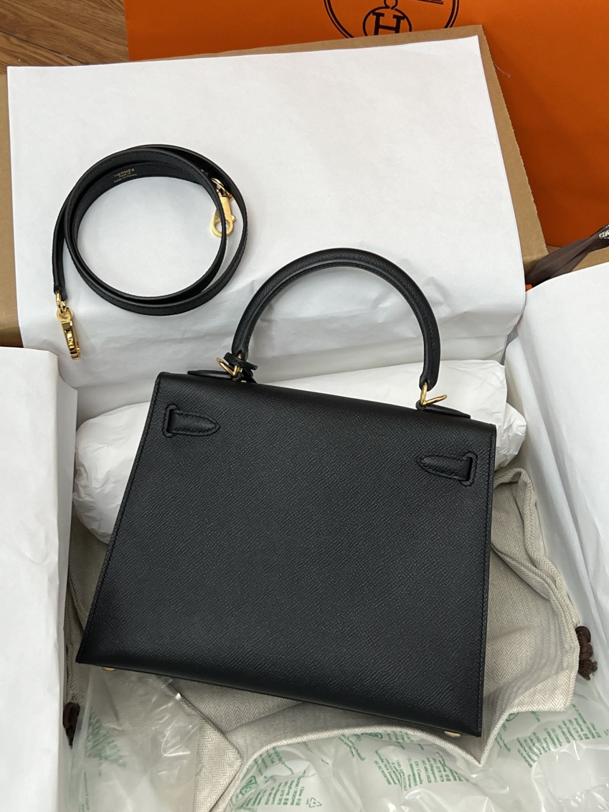 Shebag fully handmade Hermes Kelly 25 bag black epsom leather gold hardware lastets batch review (2025 Jan updated)-Интернет-магазин поддельной сумки Louis Vuitton лучшего качества, копия дизайнерской сумки ru