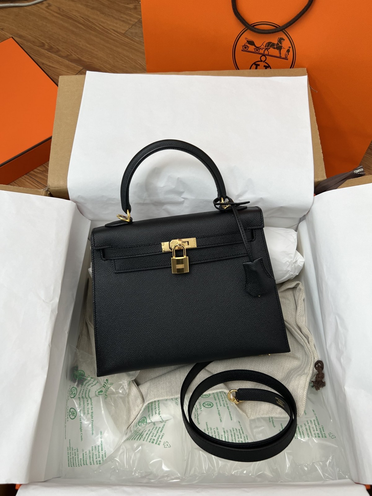 Shebag fully handmade Hermes Kelly 25 bag black epsom leather gold hardware lastets batch review (2025 Jan updated)-Интернет-магазин поддельной сумки Louis Vuitton лучшего качества, копия дизайнерской сумки ru