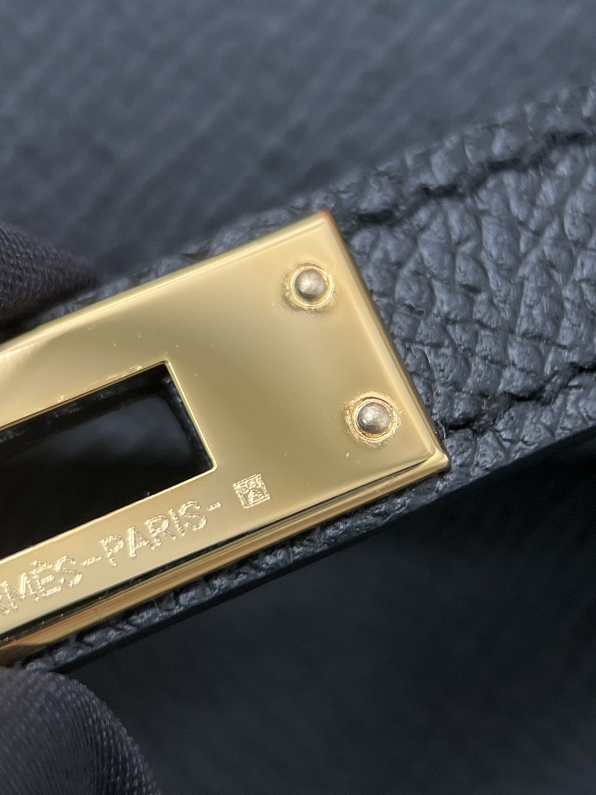 Shebag fully handmade Hermes Kelly 25 bag black epsom leather gold hardware lastets batch review (2025 Jan updated)-Интернет-магазин поддельной сумки Louis Vuitton лучшего качества, копия дизайнерской сумки ru