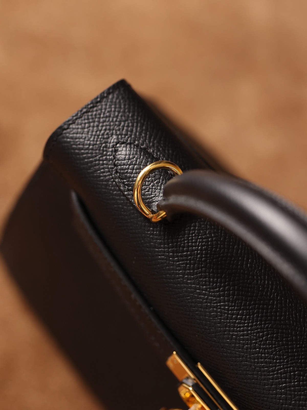 Shebag fully handmade Hermes Kelly 25 bag black epsom leather gold hardware lastets batch review (2025 Jan updated)-Интернет-магазин поддельной сумки Louis Vuitton лучшего качества, копия дизайнерской сумки ru