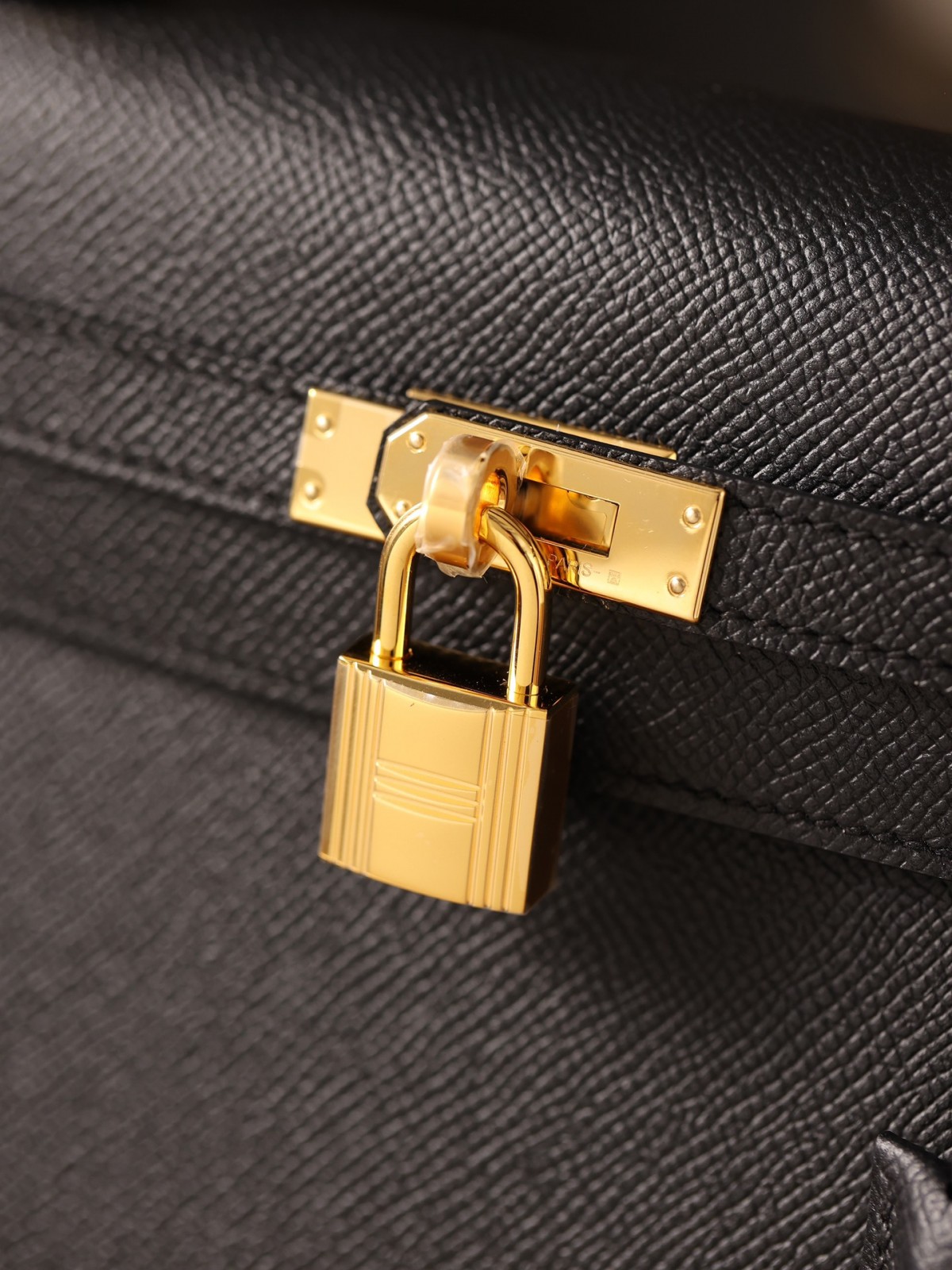 Shebag fully handmade Hermes Kelly 25 bag black epsom leather gold hardware lastets batch review (2025 Jan updated)-Интернет-магазин поддельной сумки Louis Vuitton лучшего качества, копия дизайнерской сумки ru