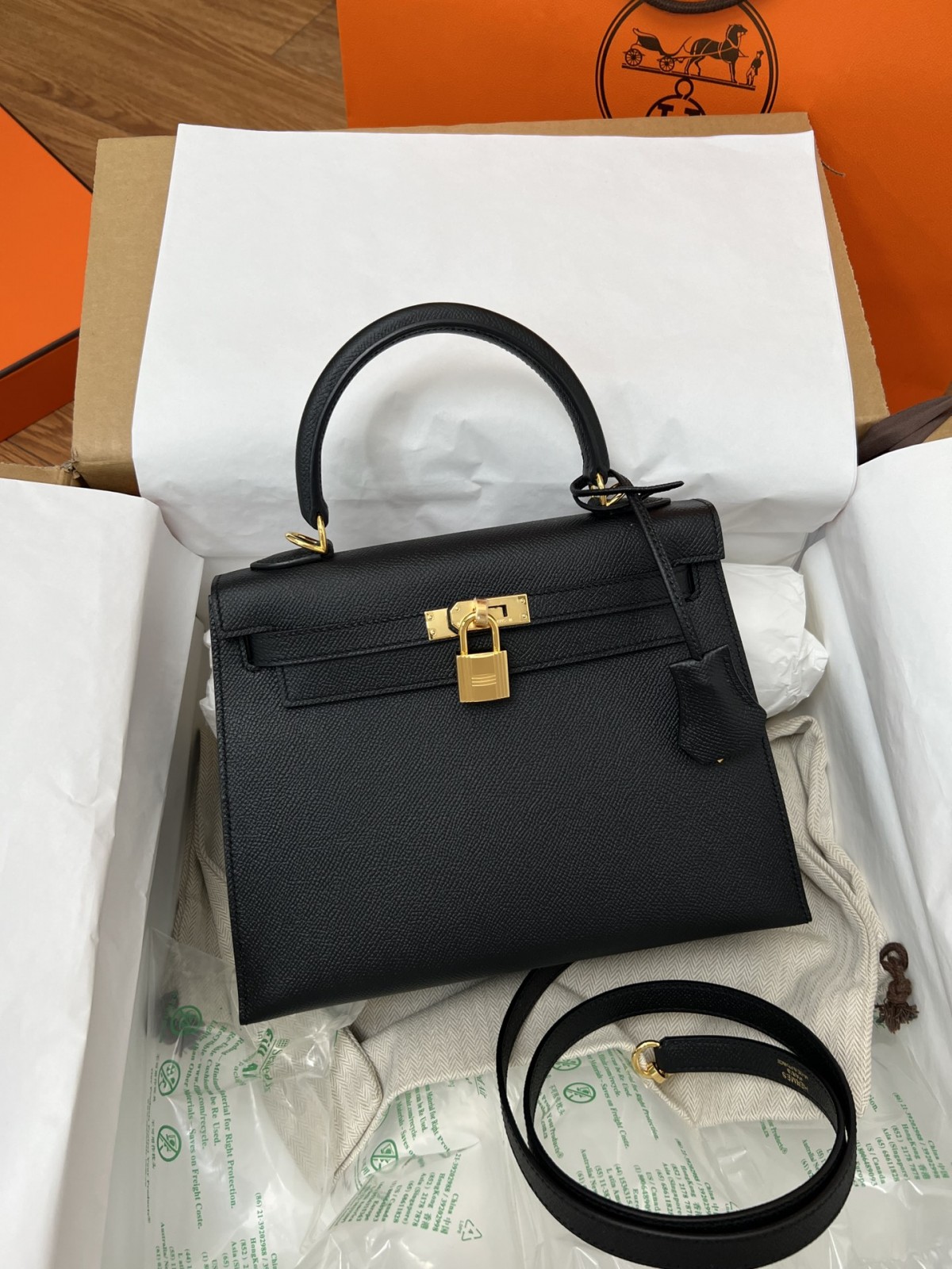 Shebag fully handmade Hermes Kelly 25 bag black epsom leather gold hardware lastets batch review (2025 Jan updated)-Интернет-магазин поддельной сумки Louis Vuitton лучшего качества, копия дизайнерской сумки ru