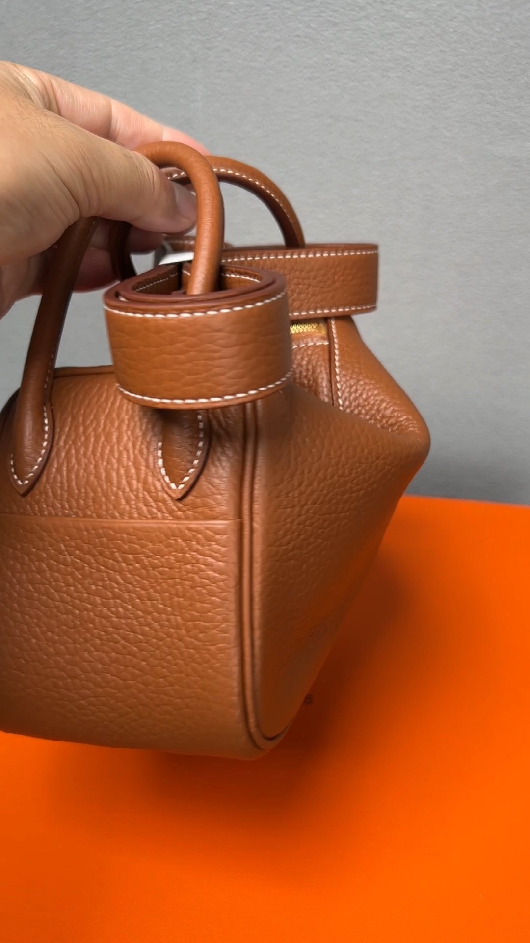 Shebag Latest batch Hermes Lindy 19 brown gold bag review(2025 Jan updated)-Best Quality Fake Louis Vuitton Bag Nettbutikk, Replica designer bag ru