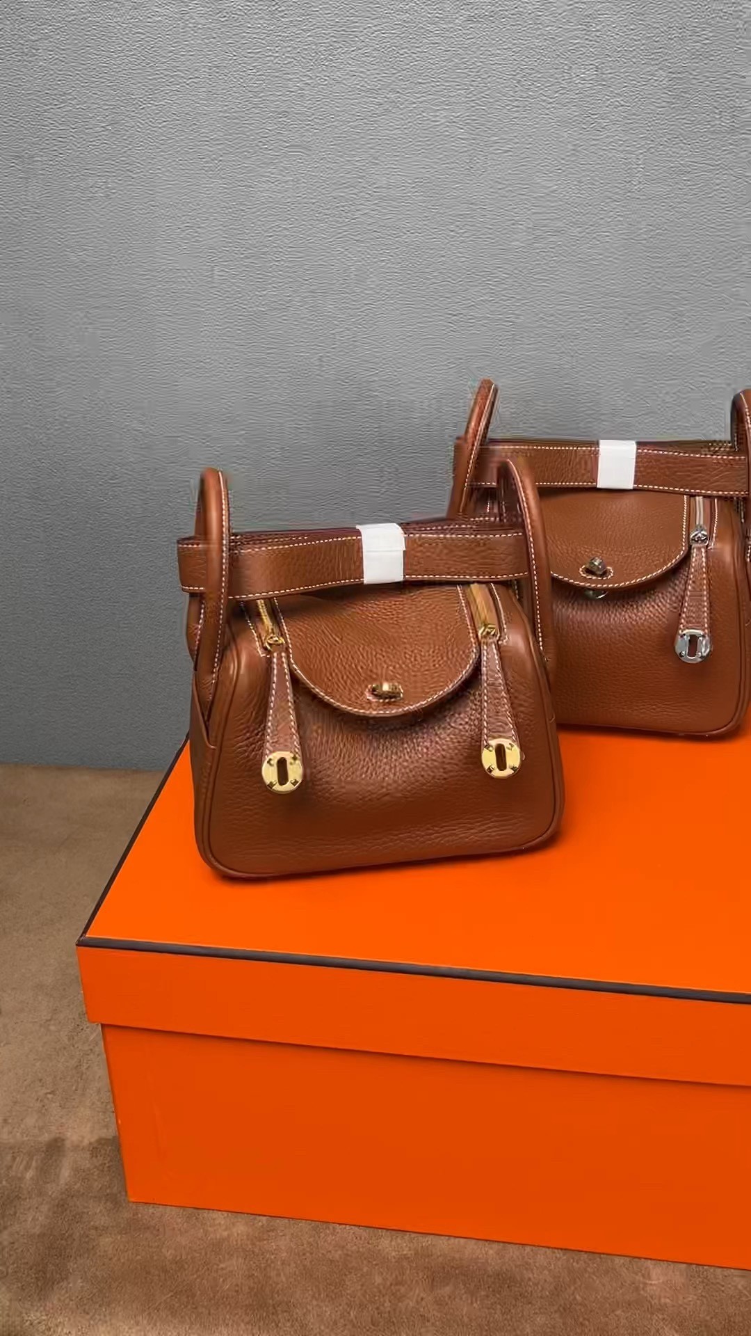 Shebag Latest batch Hermes Lindy 19 brown gold bag review(2025 Jan updated)-Best Quality Fake Louis Vuitton Bag Nettbutikk, Replica designer bag ru