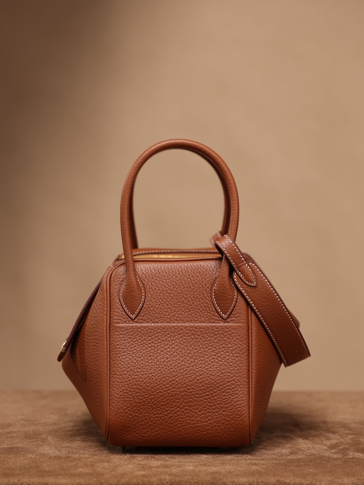 Shebag fully handmade Hermes Lindy 26 bag in brown silver hardware review(2025 Jan updated)-Yakanakisa Hunhu Fake Louis Vuitton Bag Online Store, Replica dhizaini bag ru