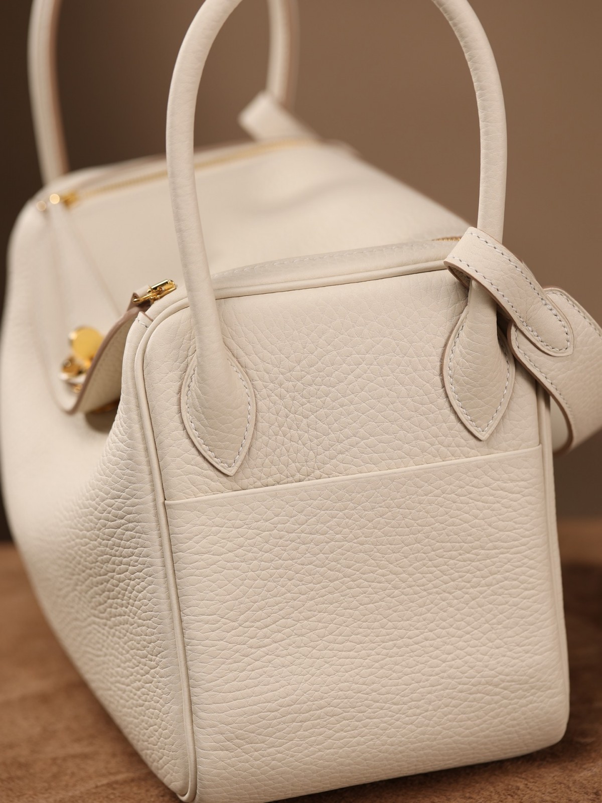 Shebag fully hand made Lindy 26 white bag in togo review (2025 Jan updated)-Best Quality Fake Louis Vuitton Bag Online Store, Replica designer bag ru