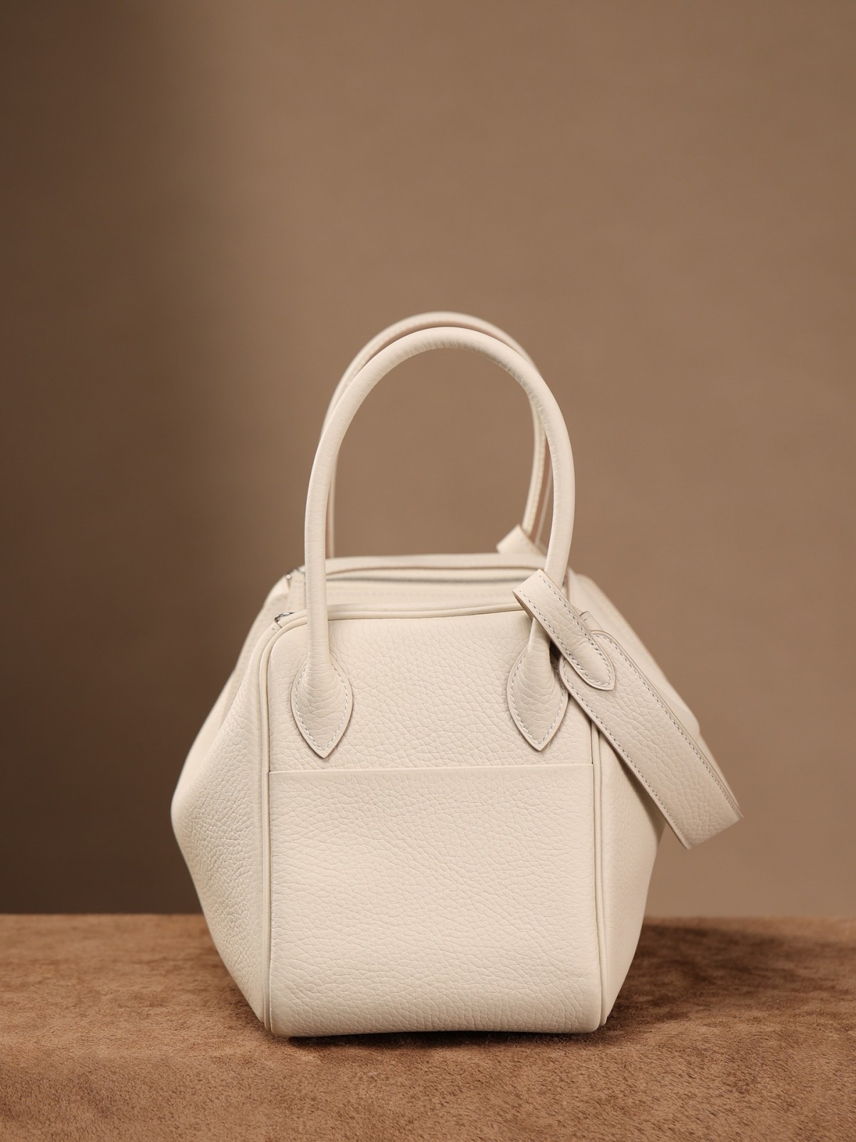 Shebag fully hand made Lindy 26 white bag in togo review (2025 Jan updated)-Best Quality Fake Louis Vuitton Bag Online Store, Replica designer bag ru