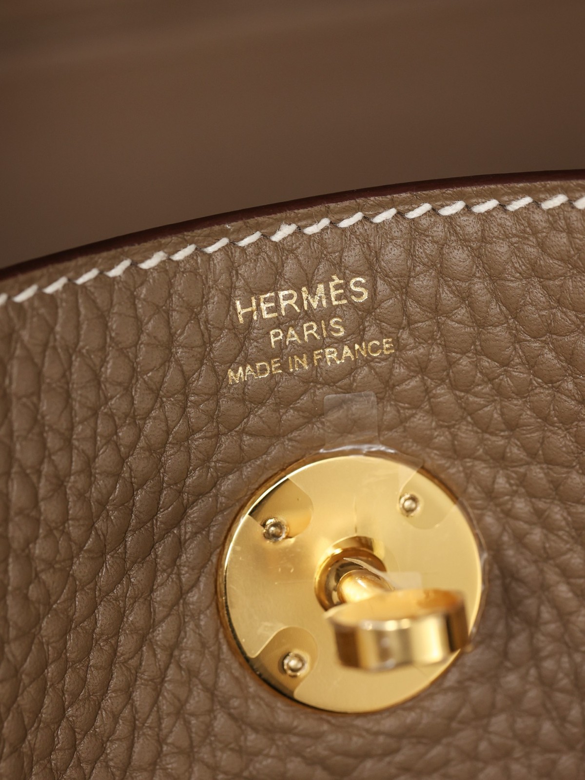 Shebag fully handmade Hermes Lindy 26 grey gold in togo(2025 Jan updated)-Umgangatho ogqwesileyo woMgangatho weFake weLouis Vuitton kwiVenkile ye-Intanethi, ibhegi yomyili weReplica ru