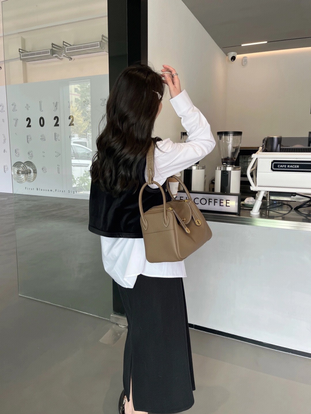 Shebag fully handmade Hermes Lindy 26 grey gold in togo(2025 Jan updated)-Umgangatho ogqwesileyo woMgangatho weFake weLouis Vuitton kwiVenkile ye-Intanethi, ibhegi yomyili weReplica ru