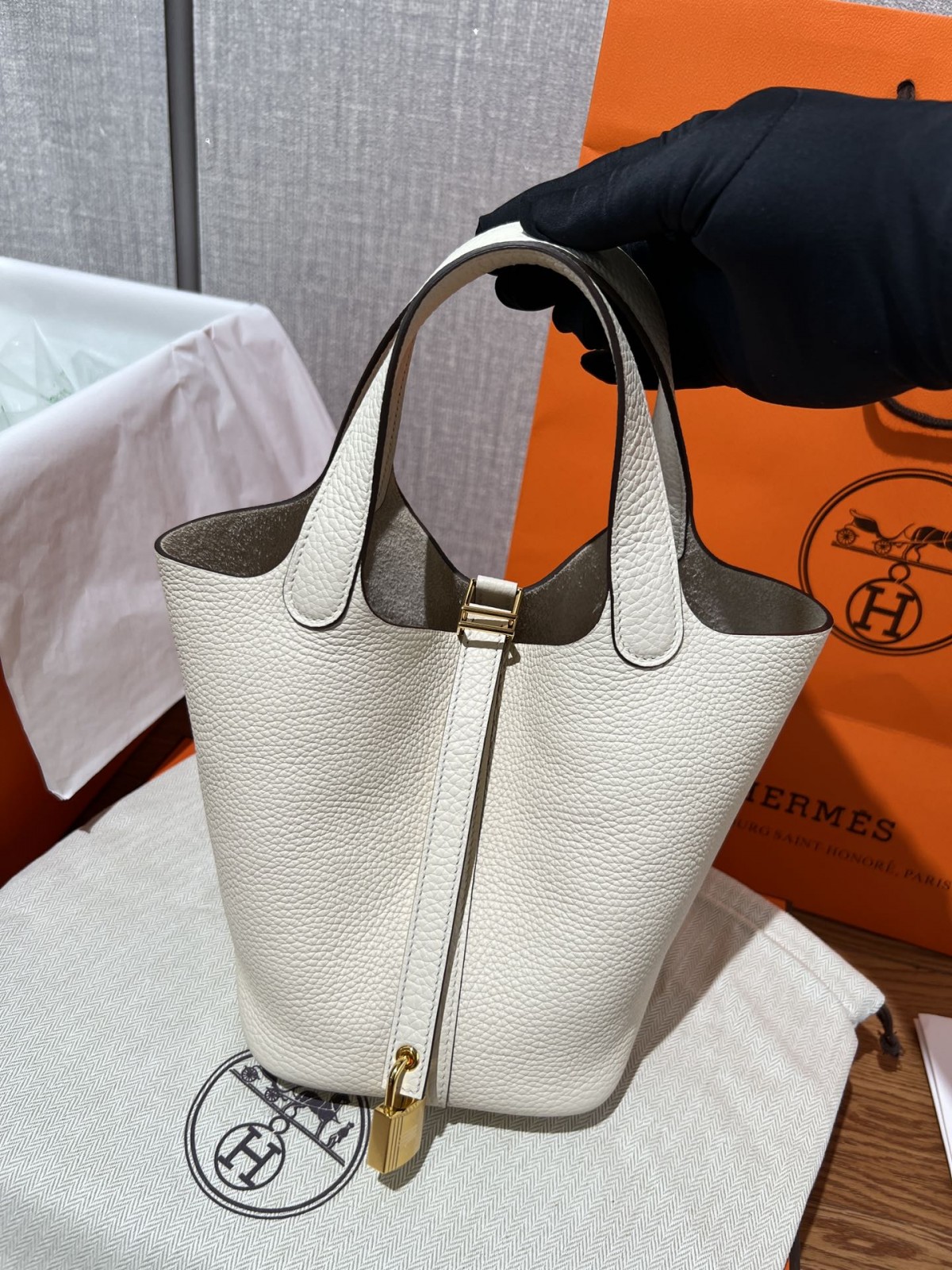 Shebag handmade Hermes white Picotin 18 bag in white togo (2025 Feb updated)-Best Quality Fake Louis Vuitton Bag Online Store, Replica designer bag ru