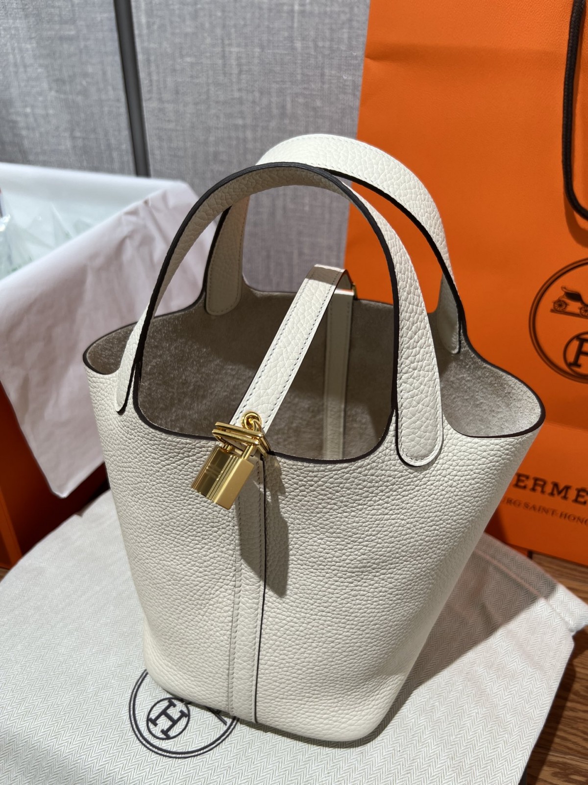 Shebag handmade Hermes white Picotin 18 bag in white togo (2025 Feb updated)-Best Quality Fake Louis Vuitton Bag Online Store, Replica designer bag ru