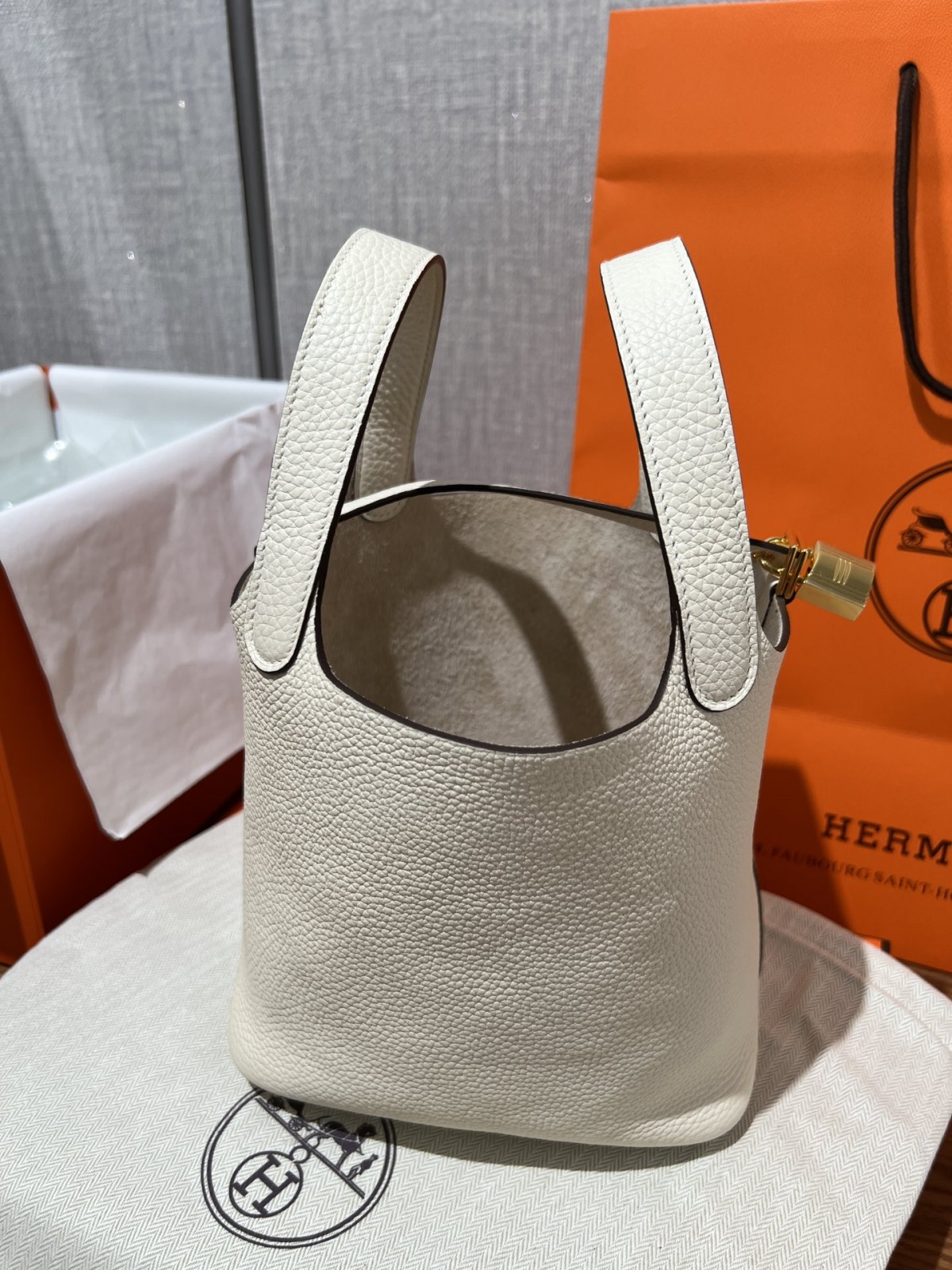 Shebag handmade Hermes white Picotin 18 bag in white togo (2025 Feb updated)-Best Quality Fake Louis Vuitton Bag Online Store, Replica designer bag ru