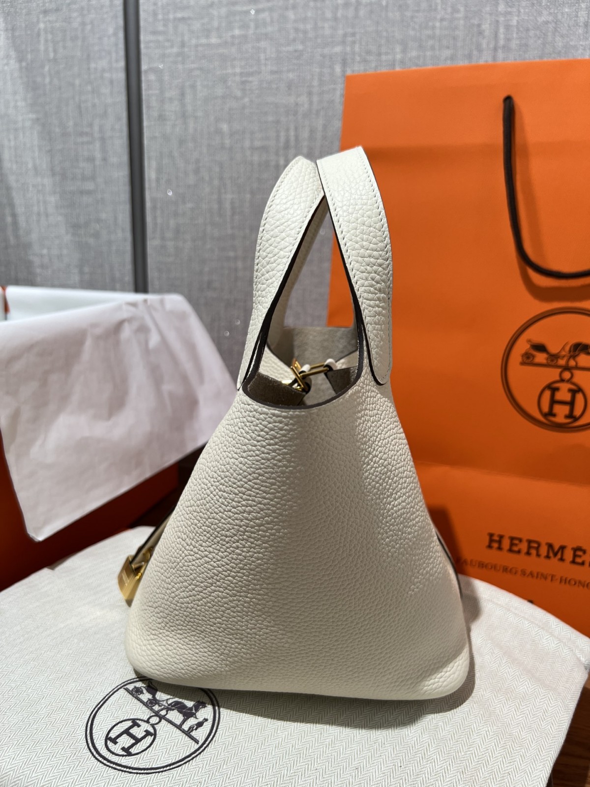 Shebag handmade Hermes white Picotin 18 bag in white togo (2025 Feb updated)-Best Quality Fake Louis Vuitton Bag Online Store, Replica designer bag ru